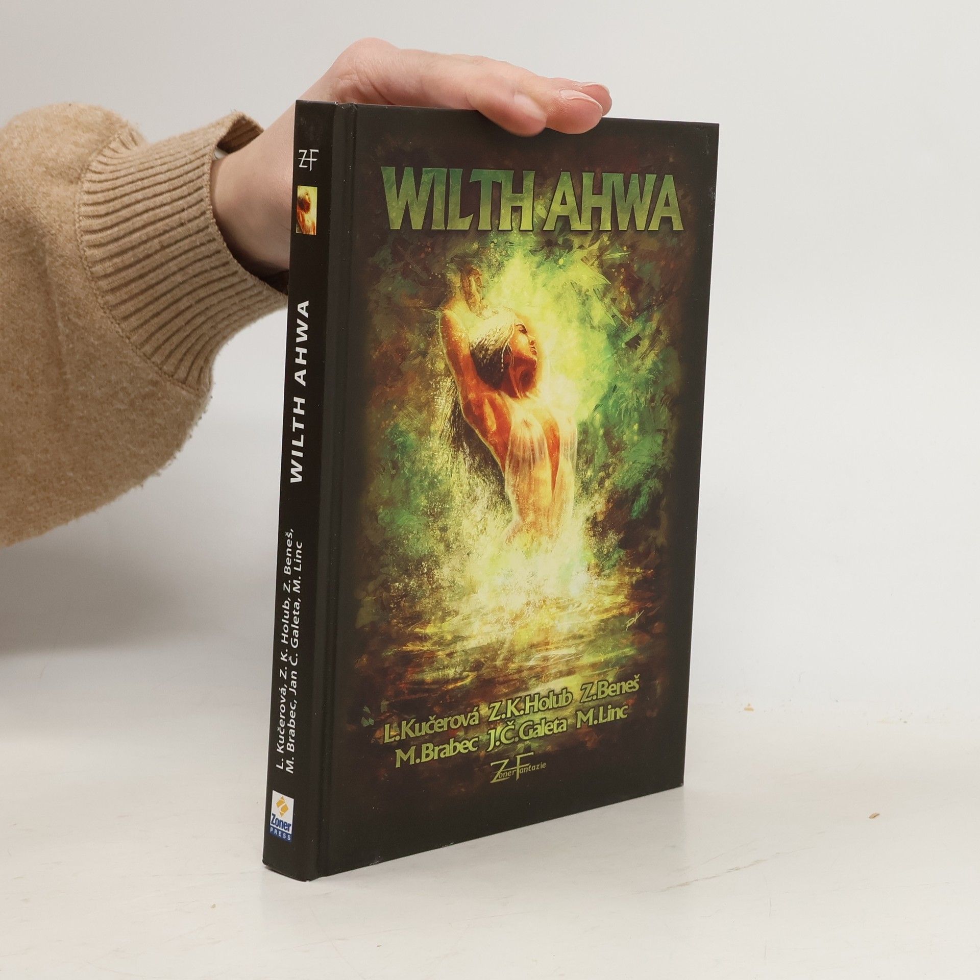 Lucie Kučerová Wilth Ahwa