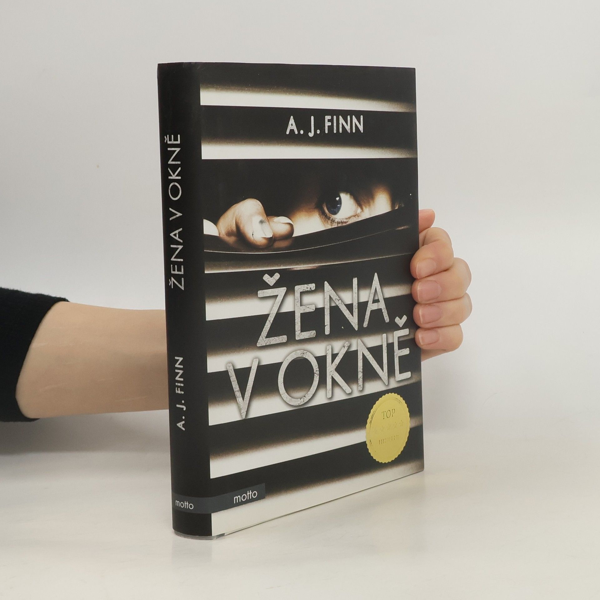 A. J. Finn Žena v okně