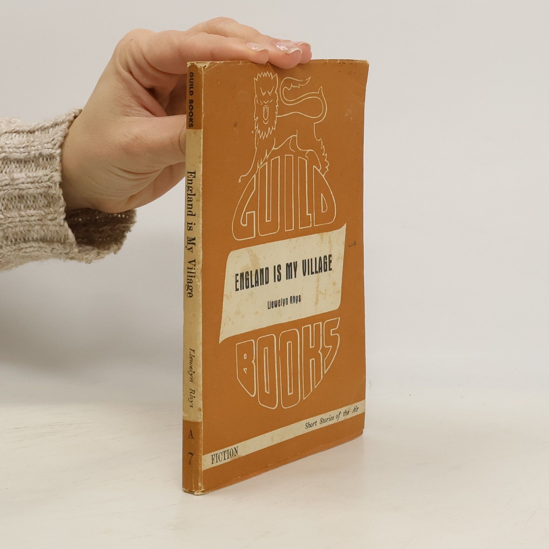 Kolektív autorov England is My Village