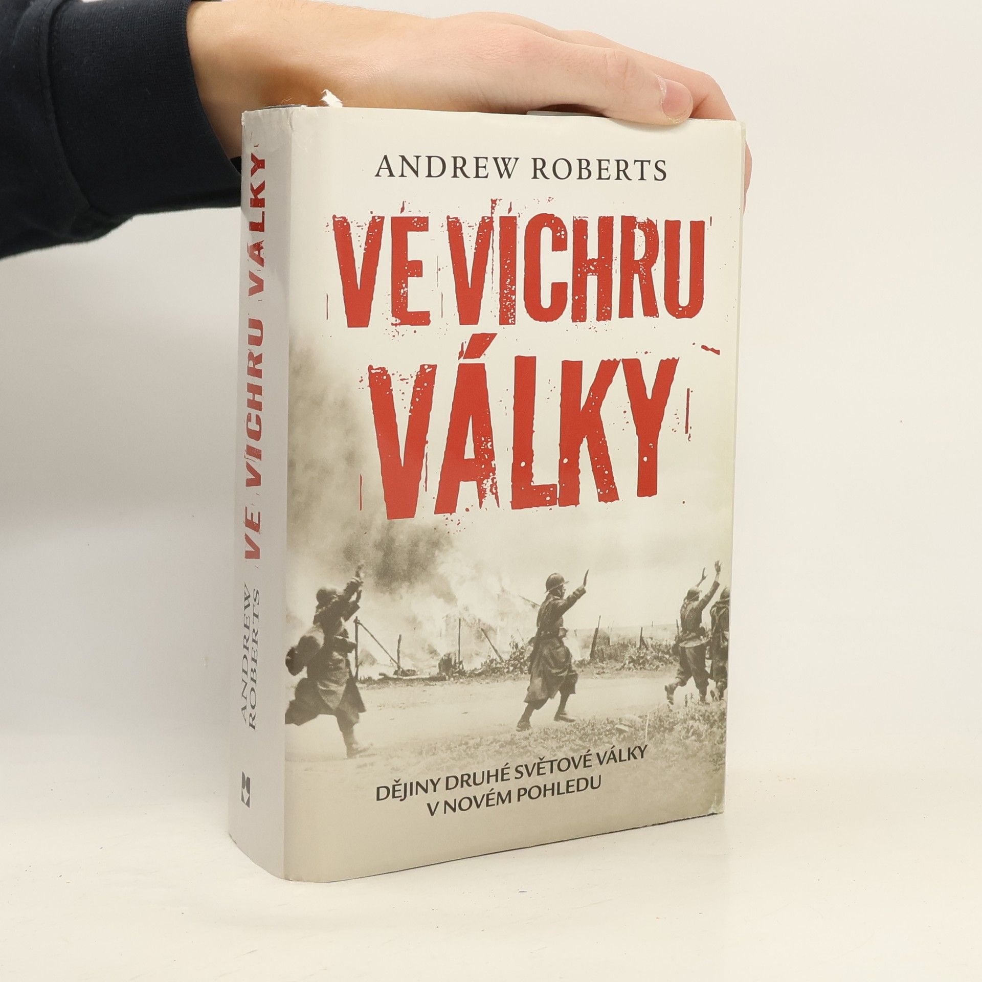 Andrew Roberts Ve vichru války