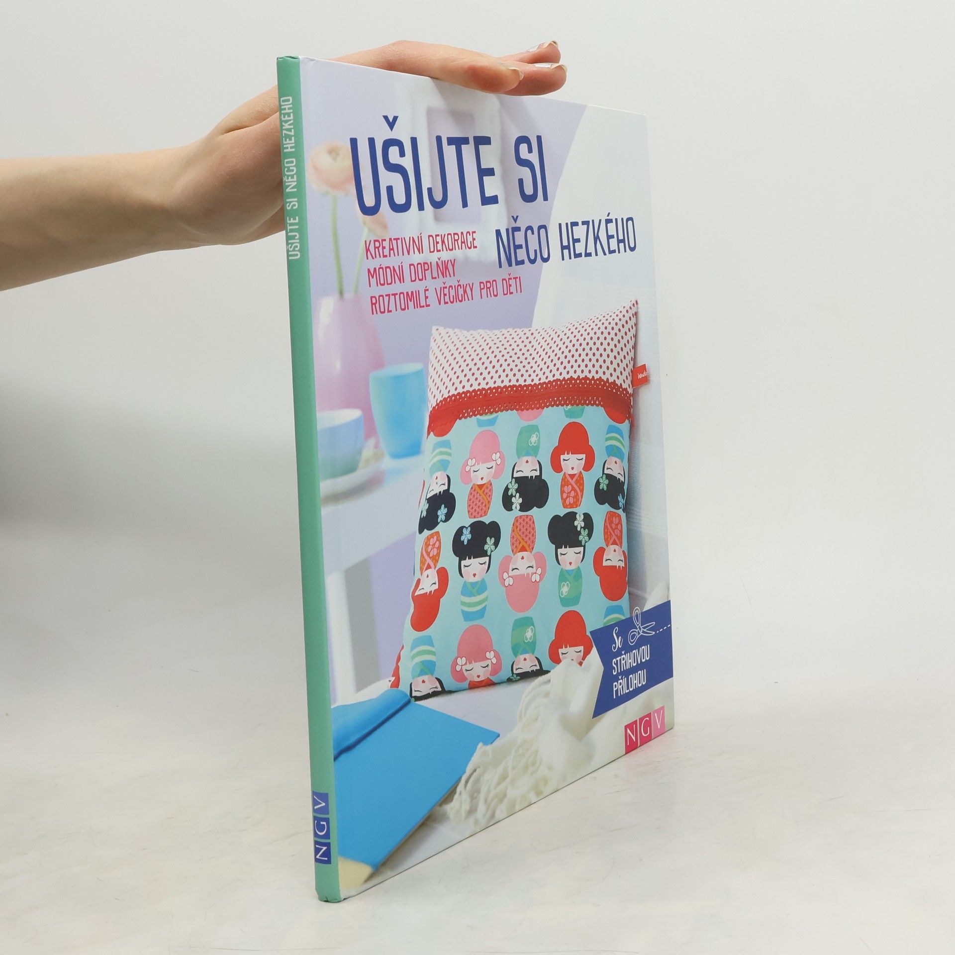 Collectif d'auteurs Ušijte si něco hezkého