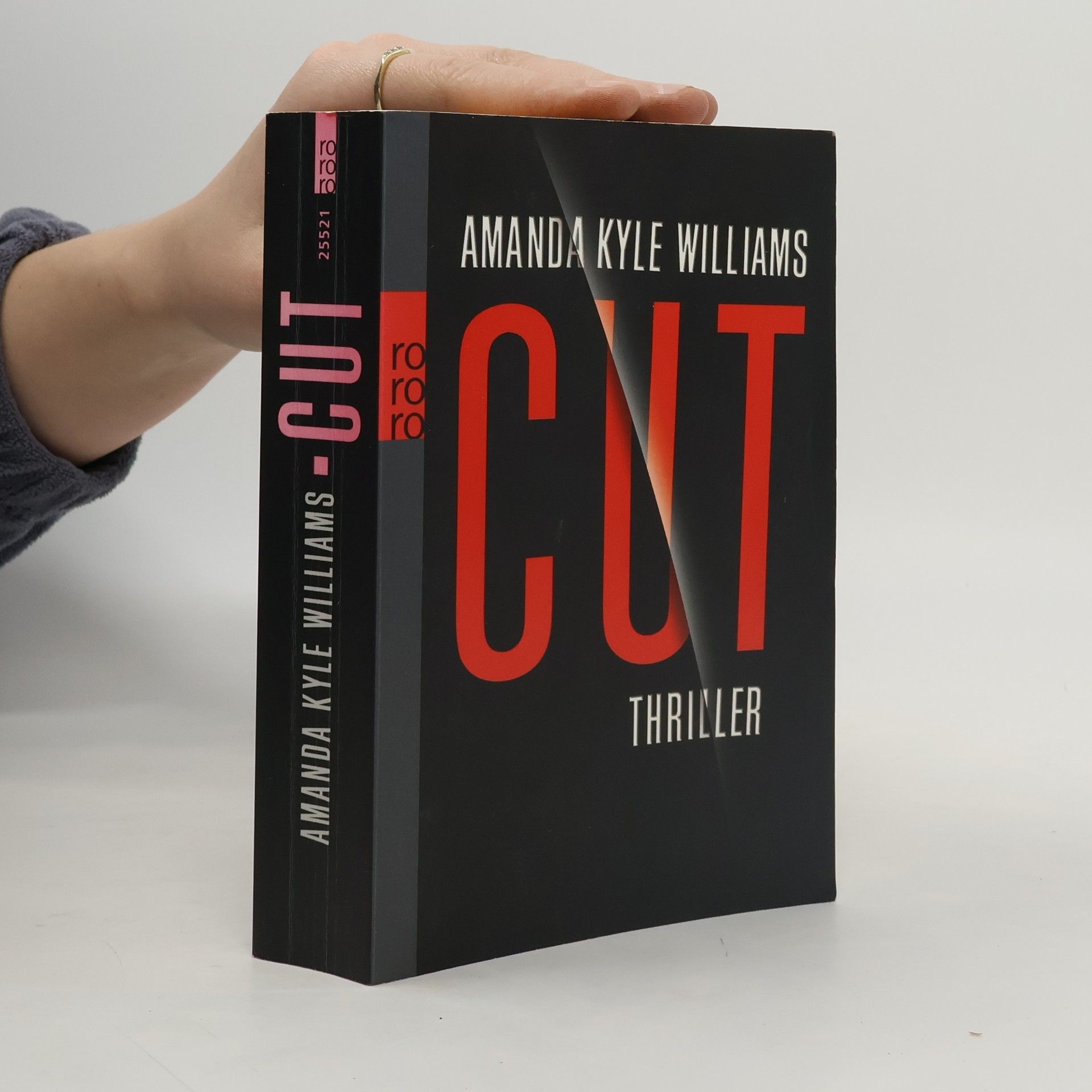 Amanda Kyle Williams Cut