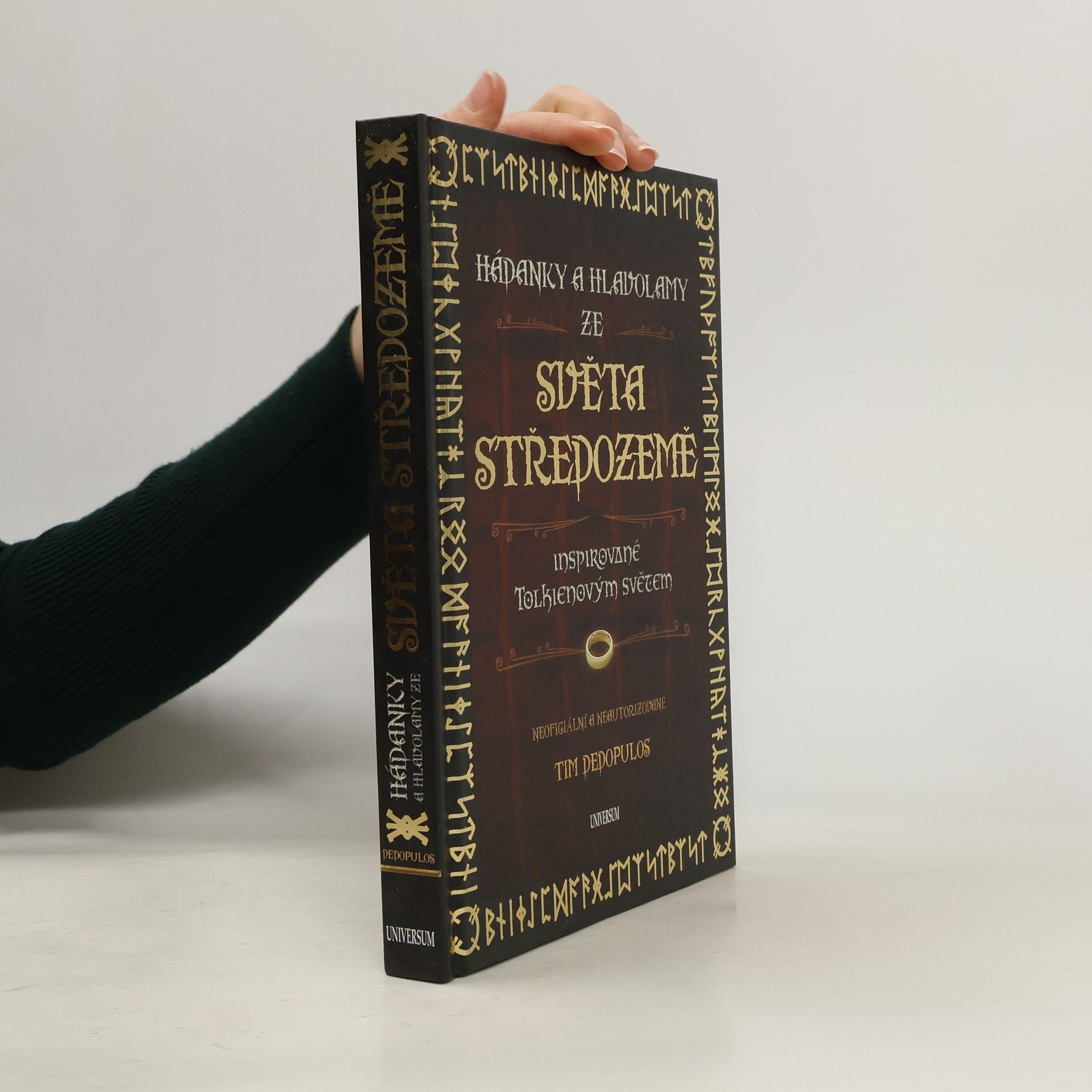 Hádanky a hlavolamy ze světa Středozemě. Inspirované Tolkienovým světem