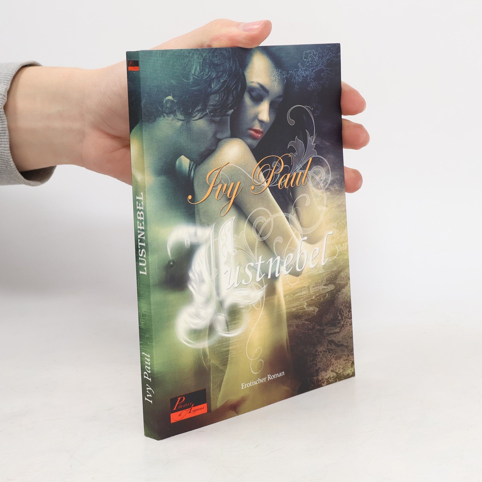 Ivy Paul Lustnebel