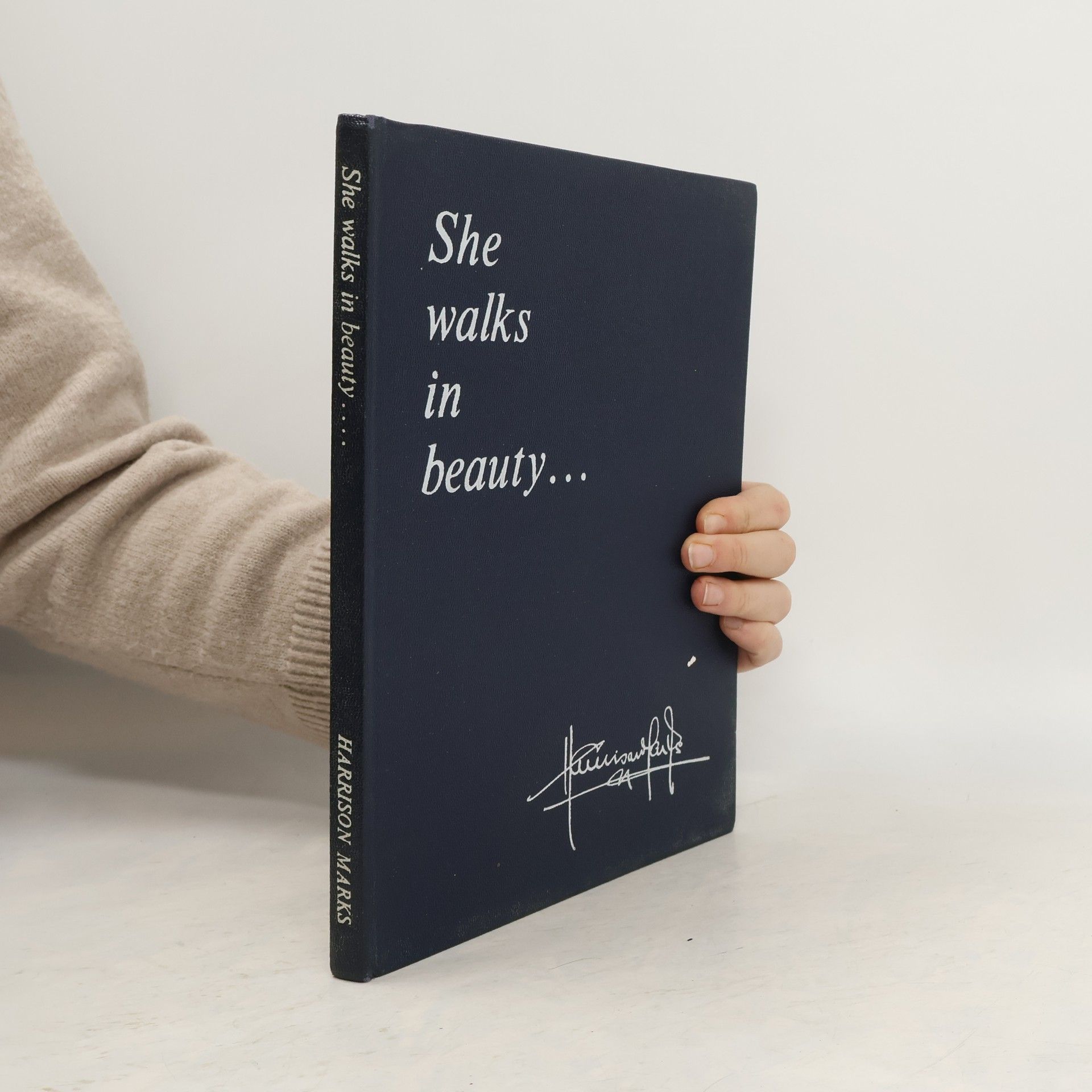 Collectif d'auteurs She walks in beauty...