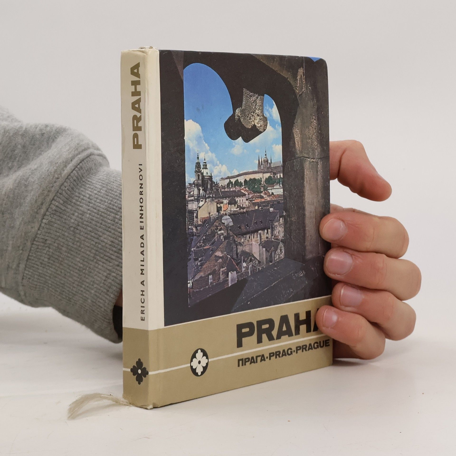 Einhornová Milada Praha zalitá sluncem