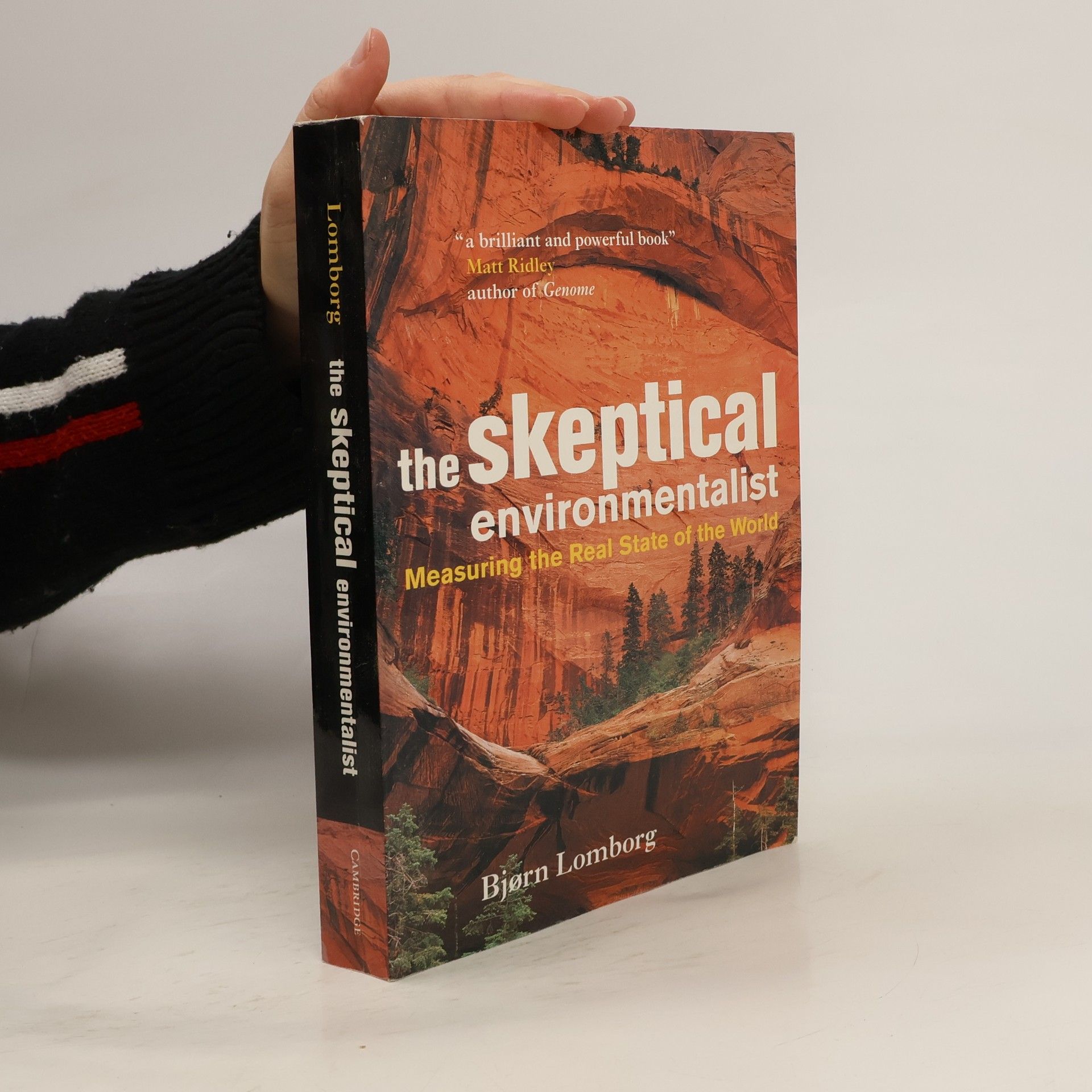 The skeptical environmentalist : measuring the real state of the world