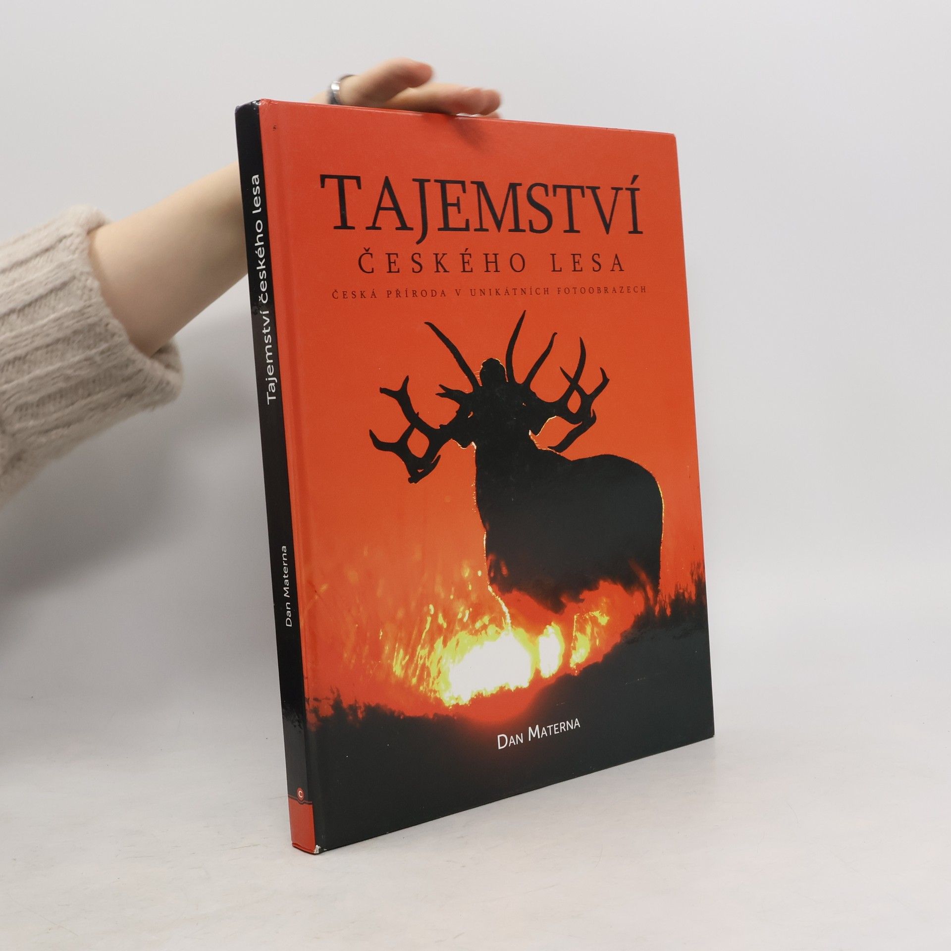 Tajemství českého lesa : česká příroda v unikátních fotoobrazech