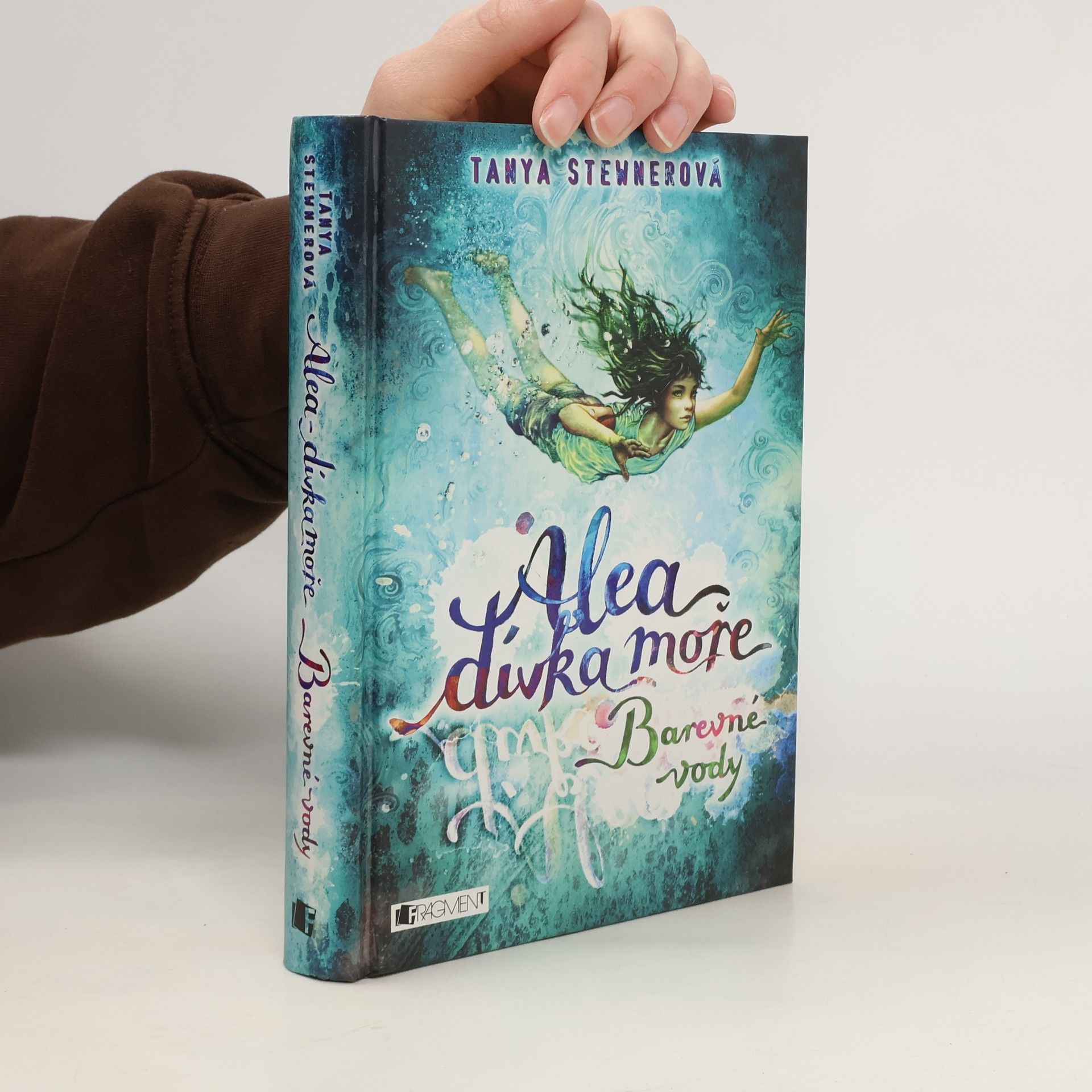 Tanya Stewner Alea, dívka moře. Barevné vody