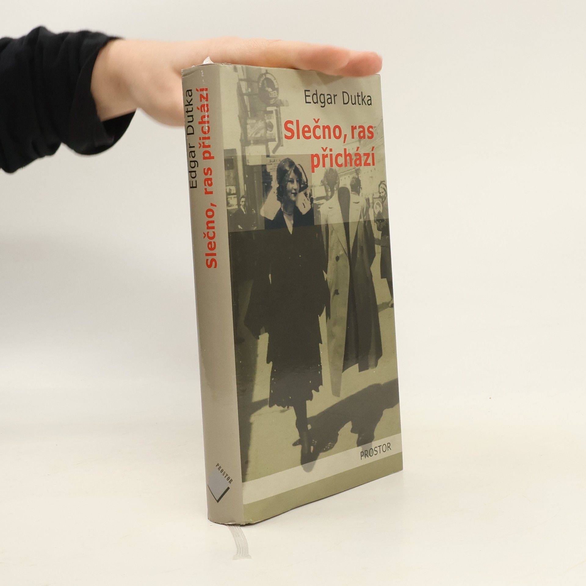 Slečno, ras přichází