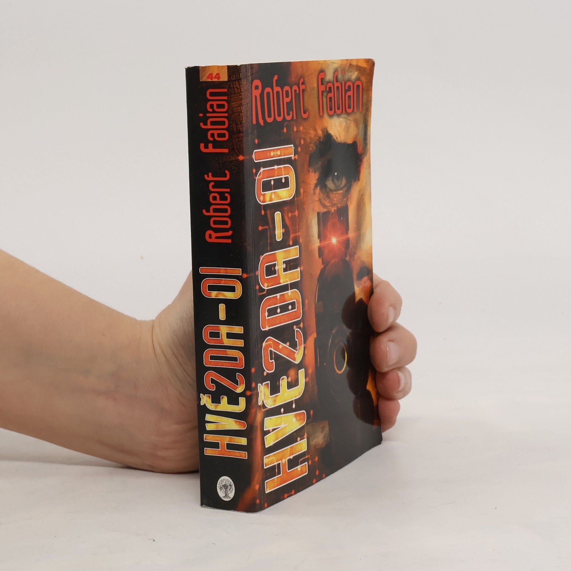 Robert Fabian Hvězda-01