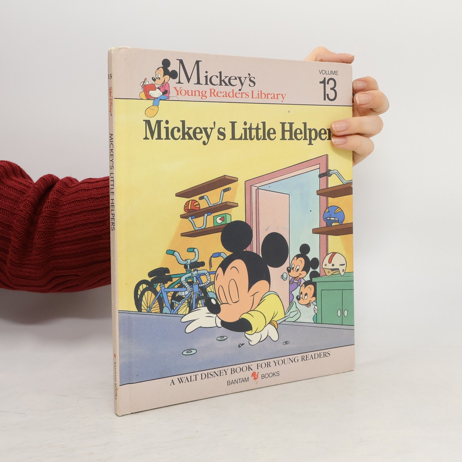 Mickey's Young Readers Library - 13: Mickey's Little Helpers
