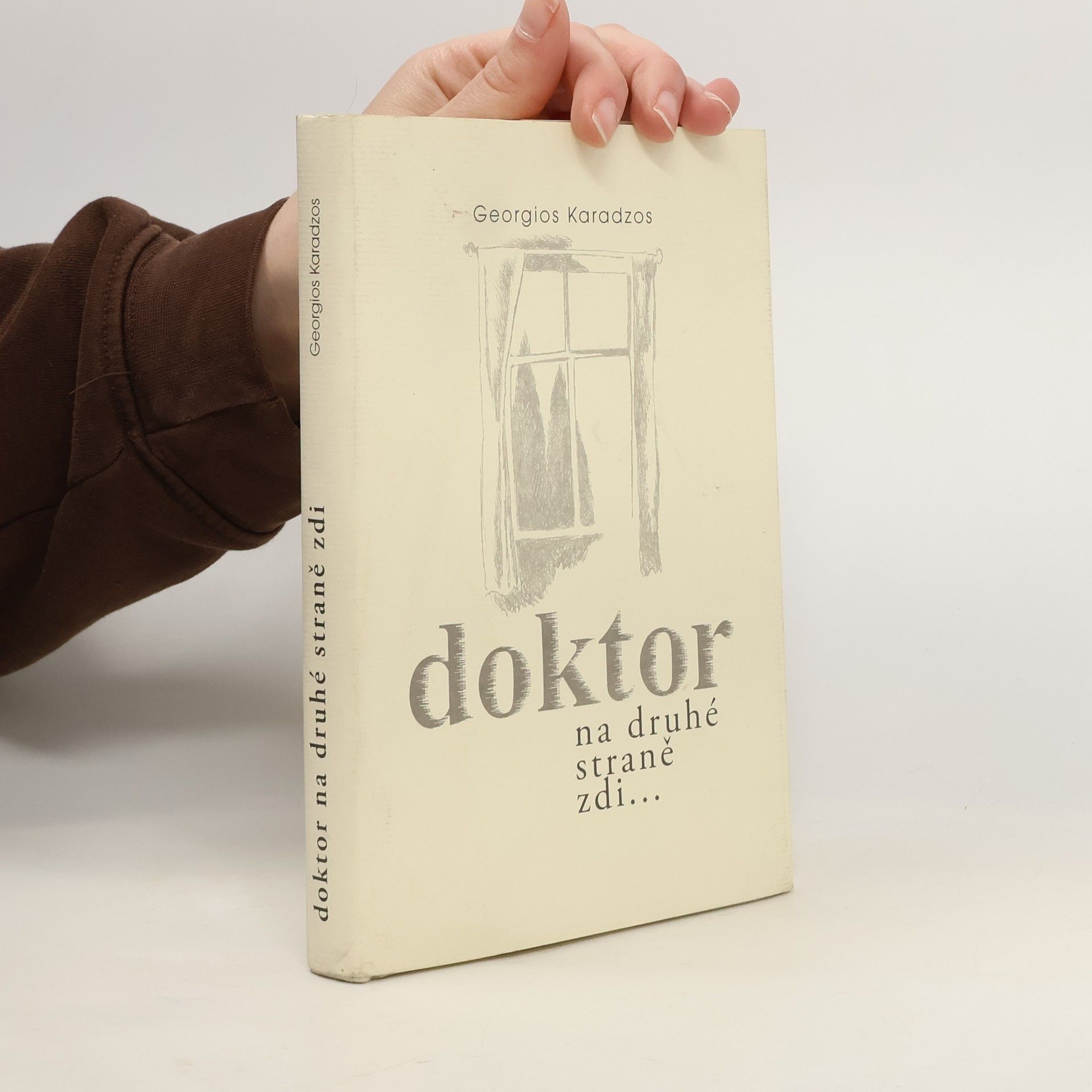 Doktor na druhé straně zdi