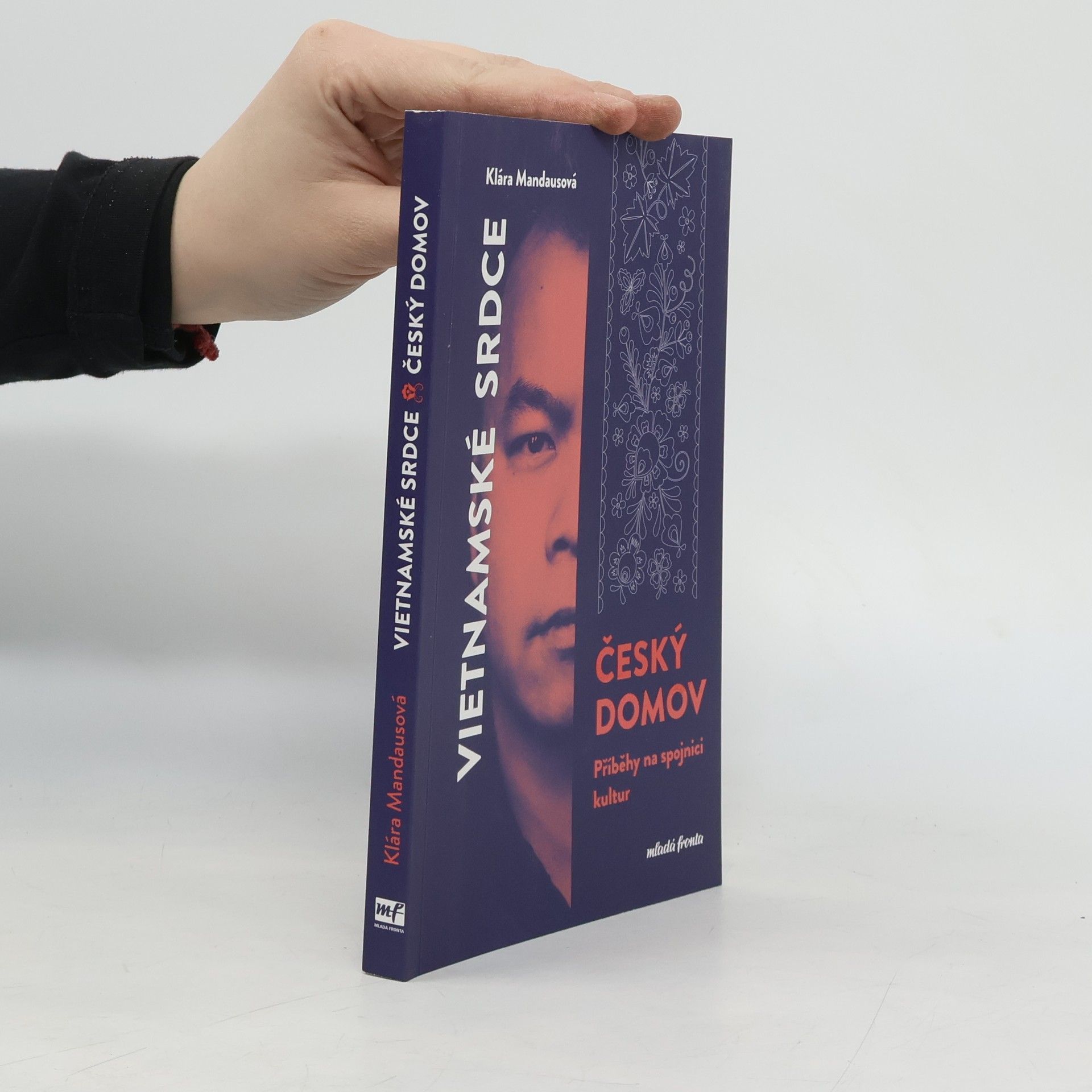 Vietnamské srdce, český domov. Příběhy na spojnici kultur