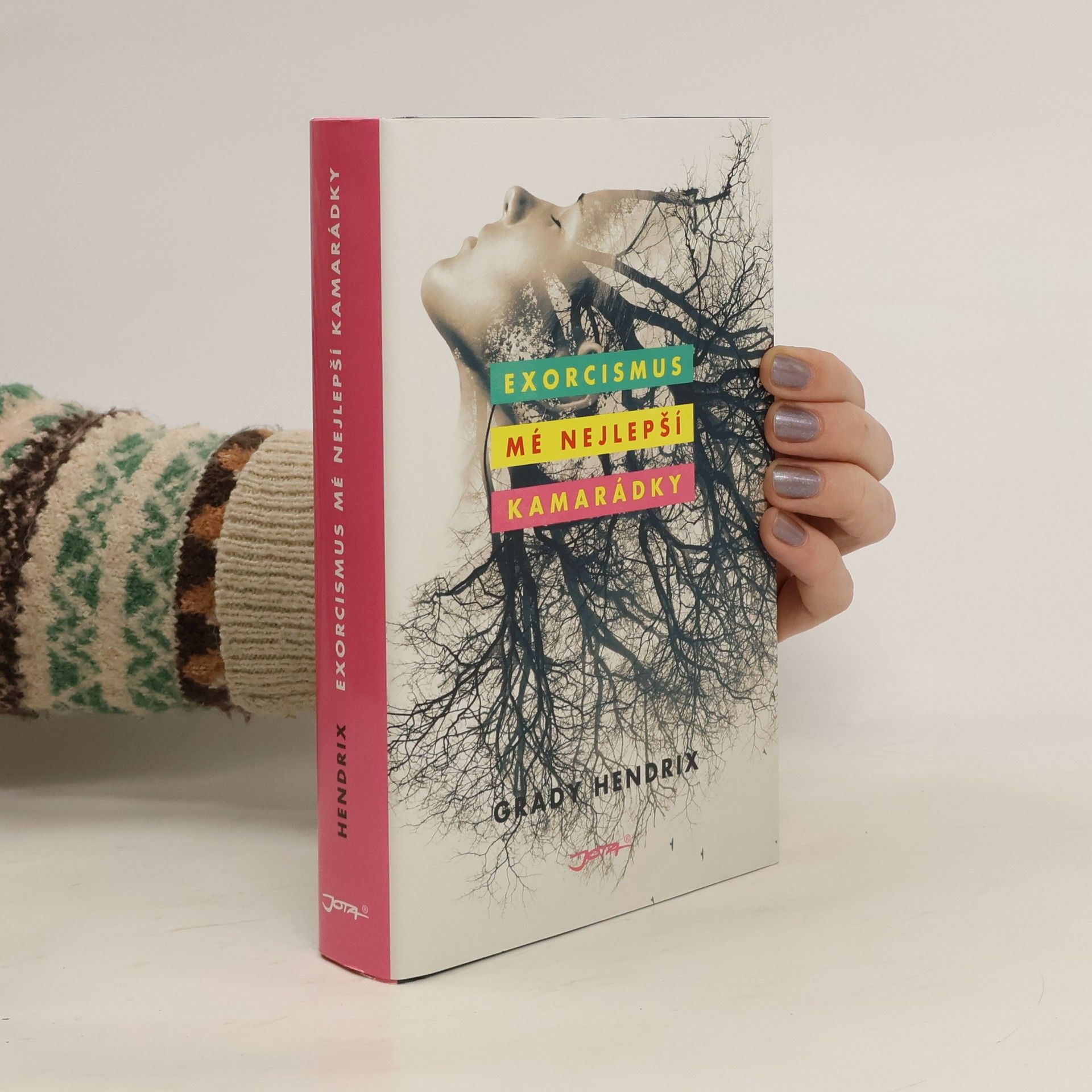 Grady Hendrix Exorcismus mé nejlepší kamarádky