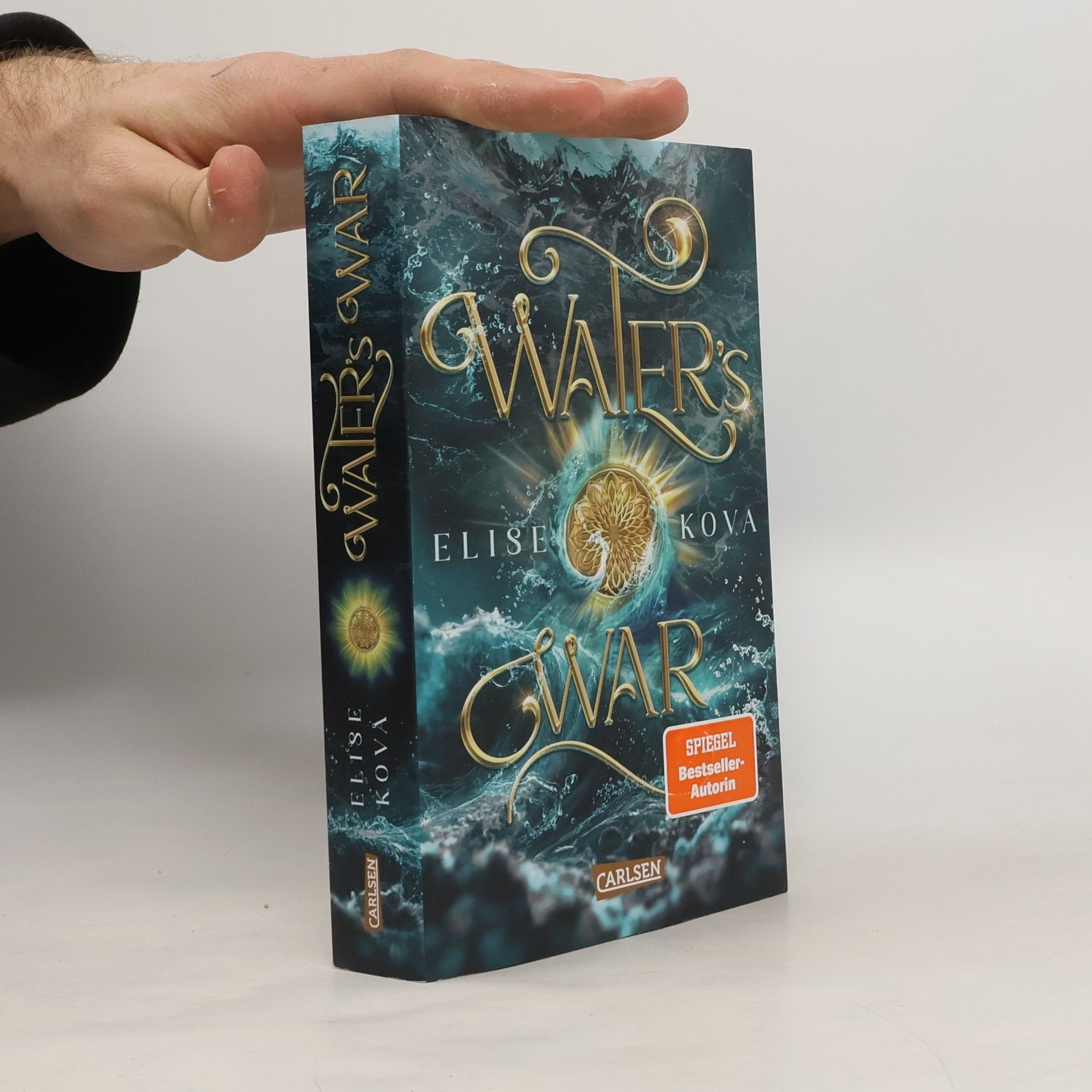 Elise Kova Water's War