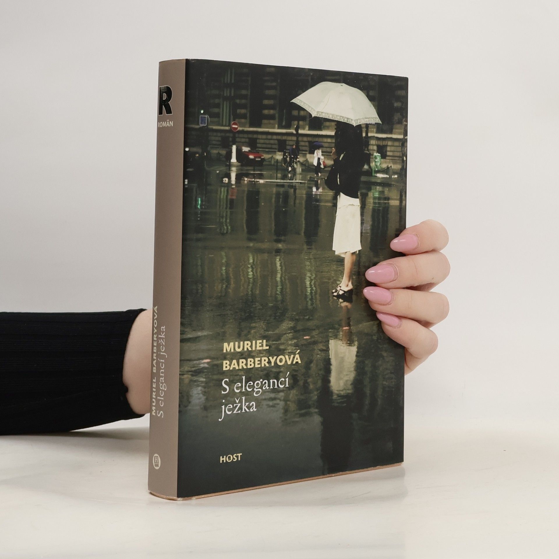 Muriel Barbery S elegancí ježka