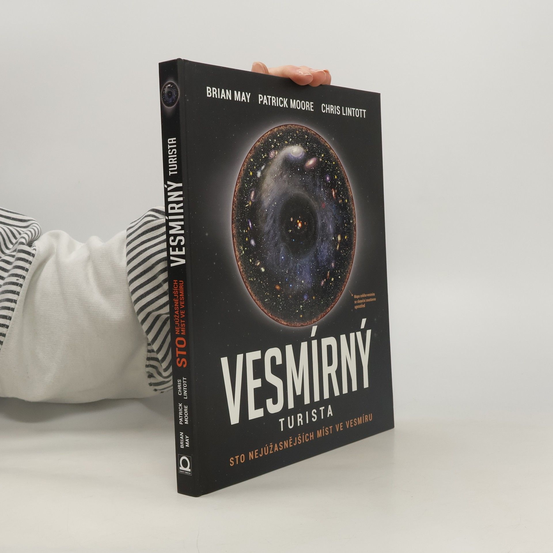 Brian May Vesmírný turista: Sto nejúžasnějších míst ve vesmíru