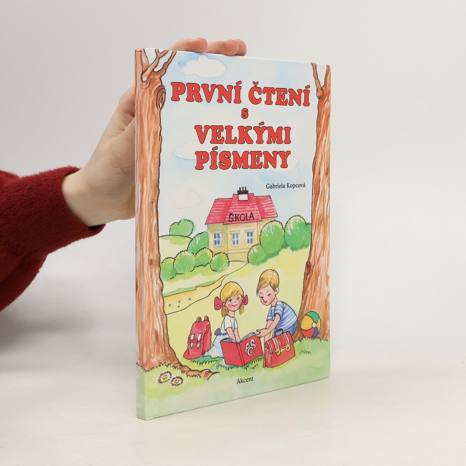 První čtení s velkými písmeny