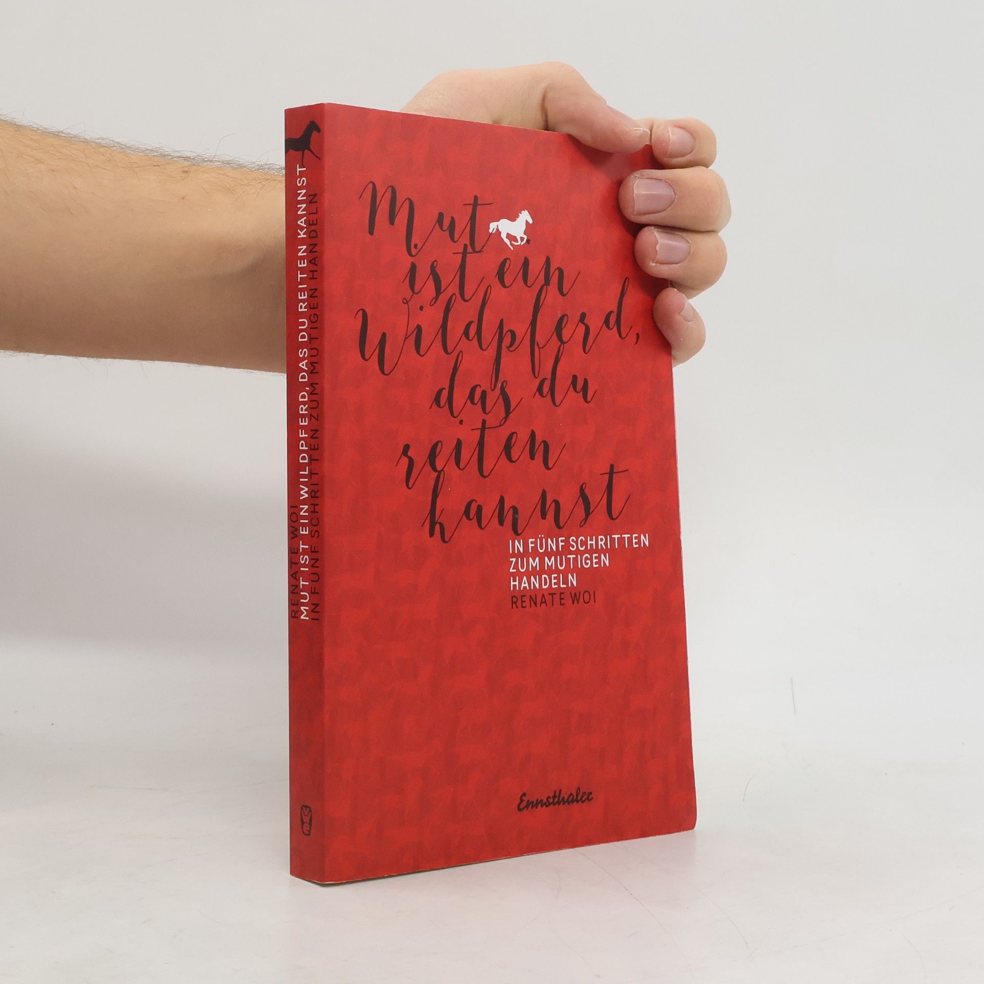 Renate Woi Mut ist ein Wildpferd, das du reiten kannst