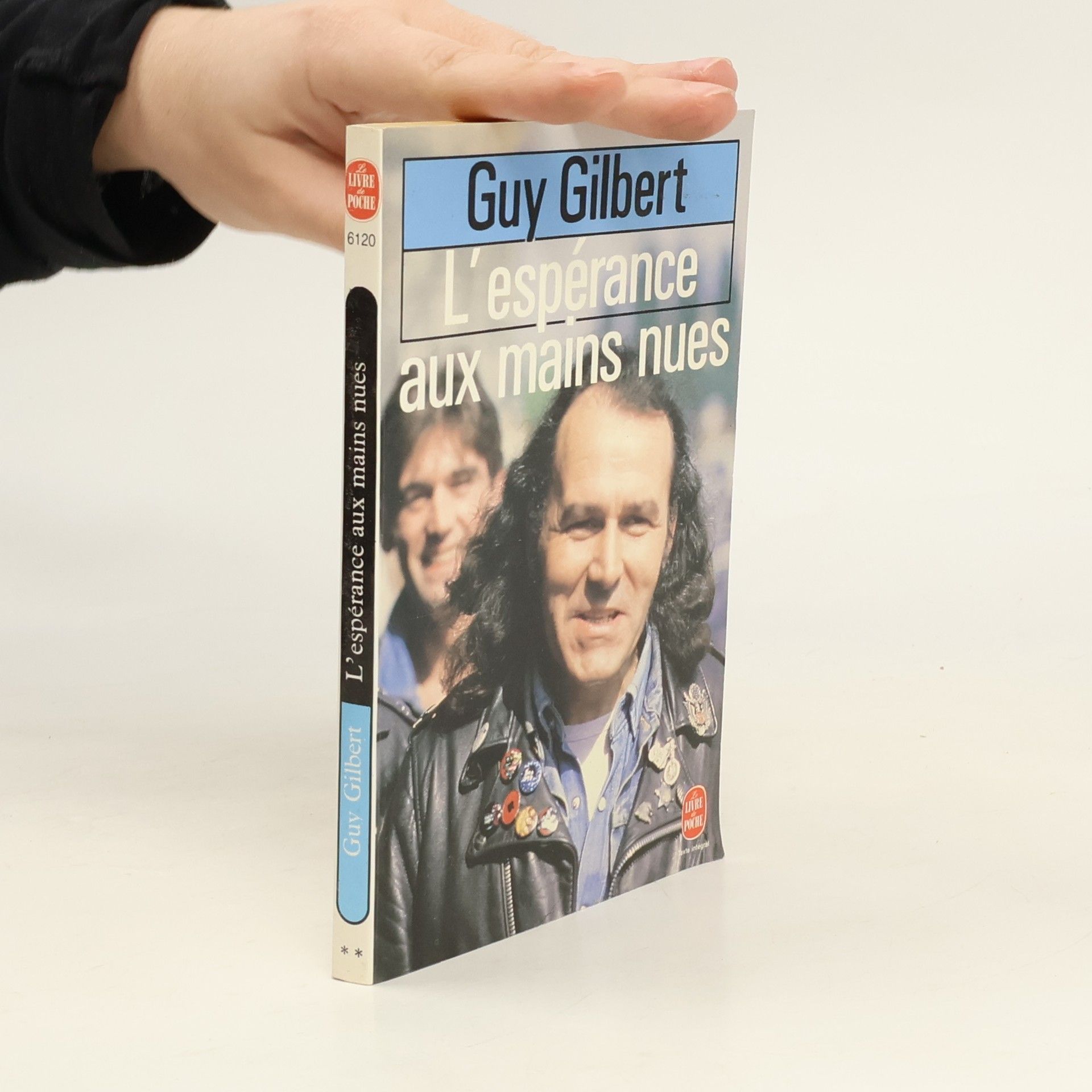L'espérance aux mains nues
