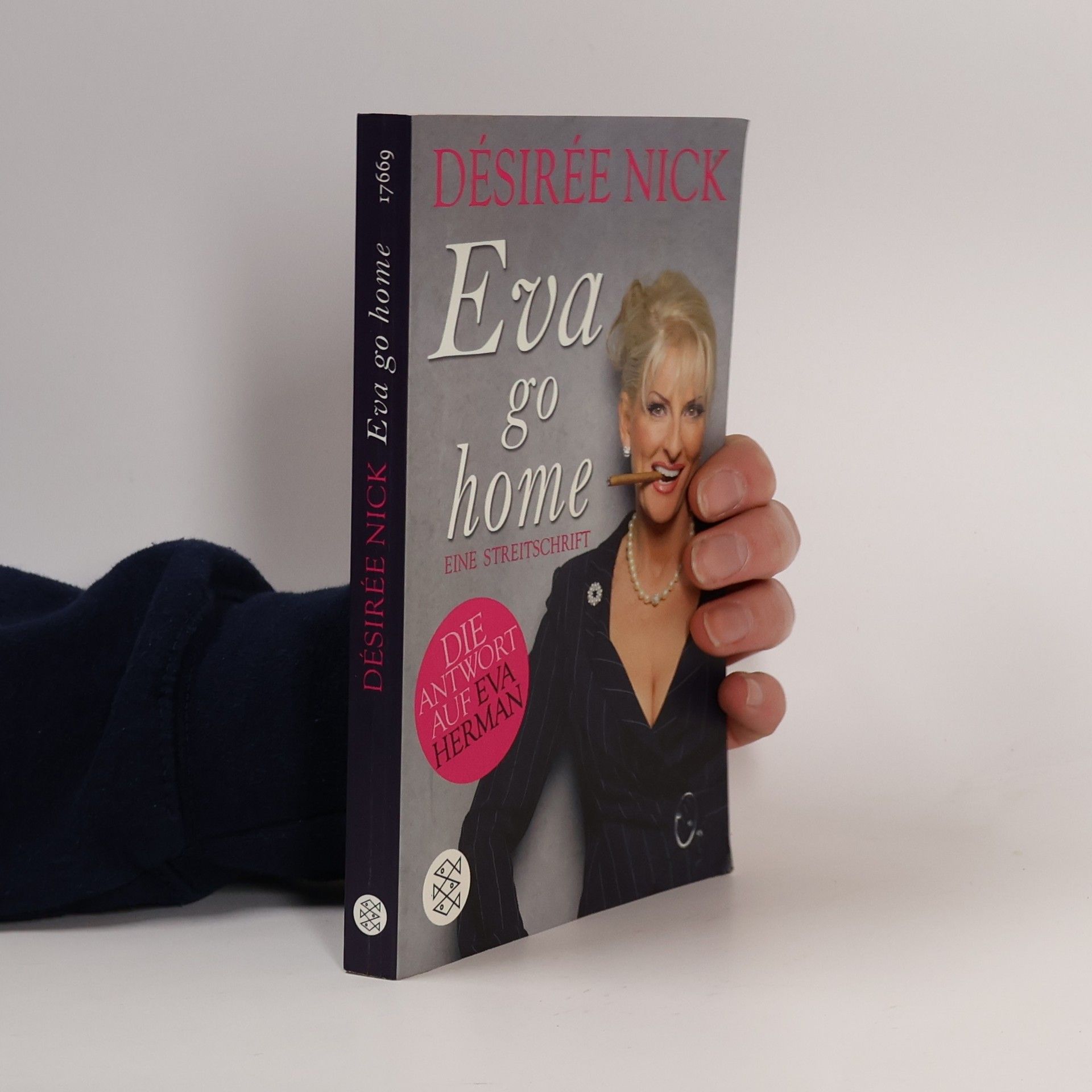 Désirée Nick Eva go home