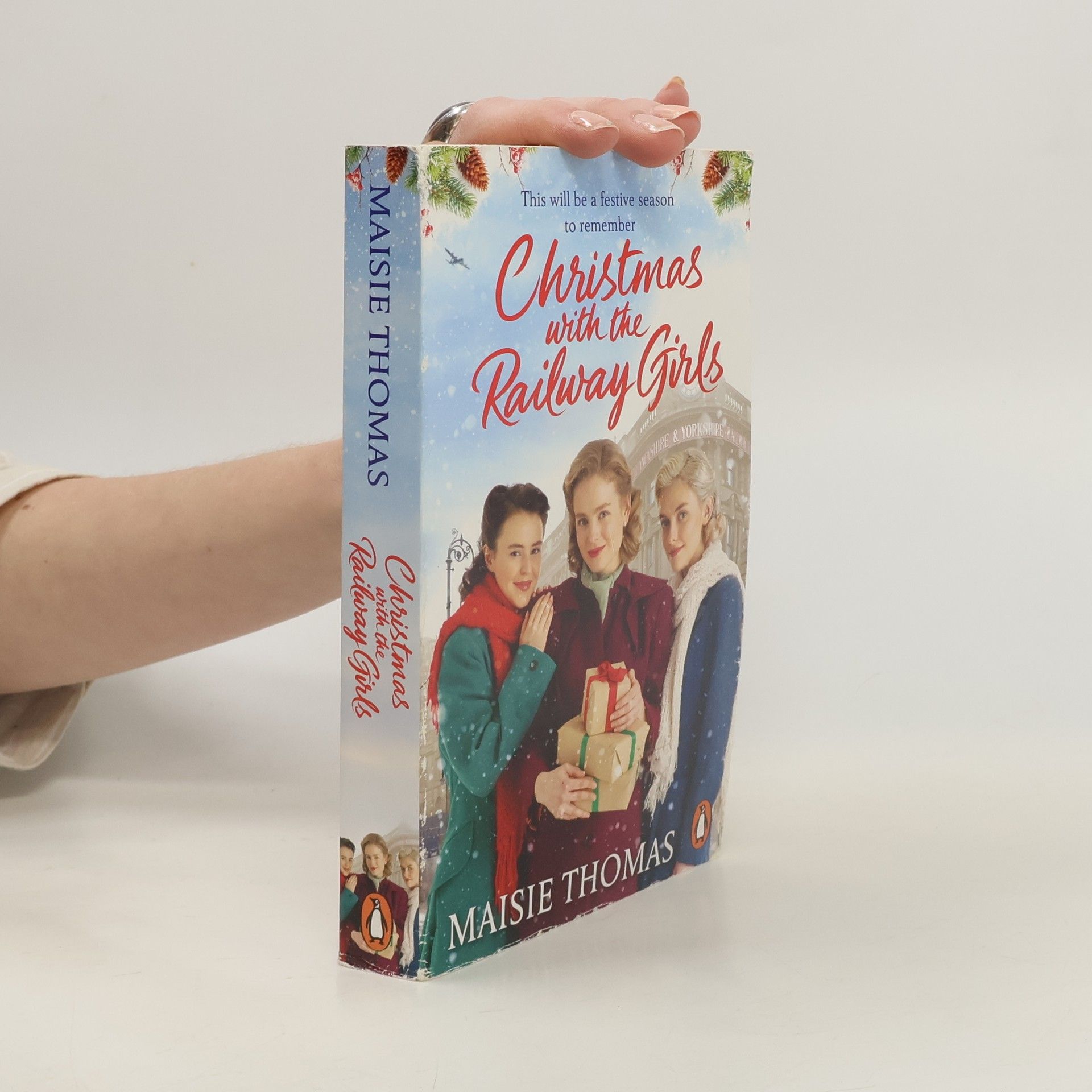 Maisie Thomas Christmas with the Railway Girls