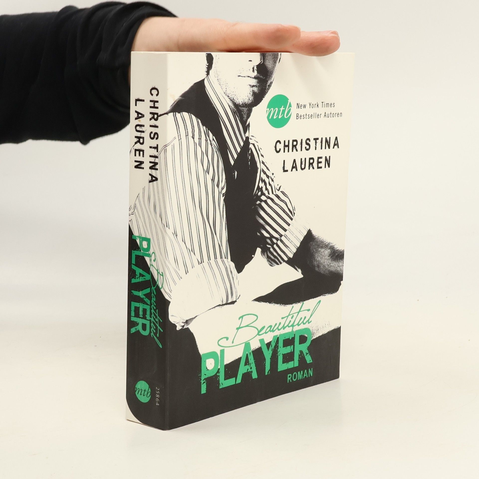 Christina Lauren Beautiful Player