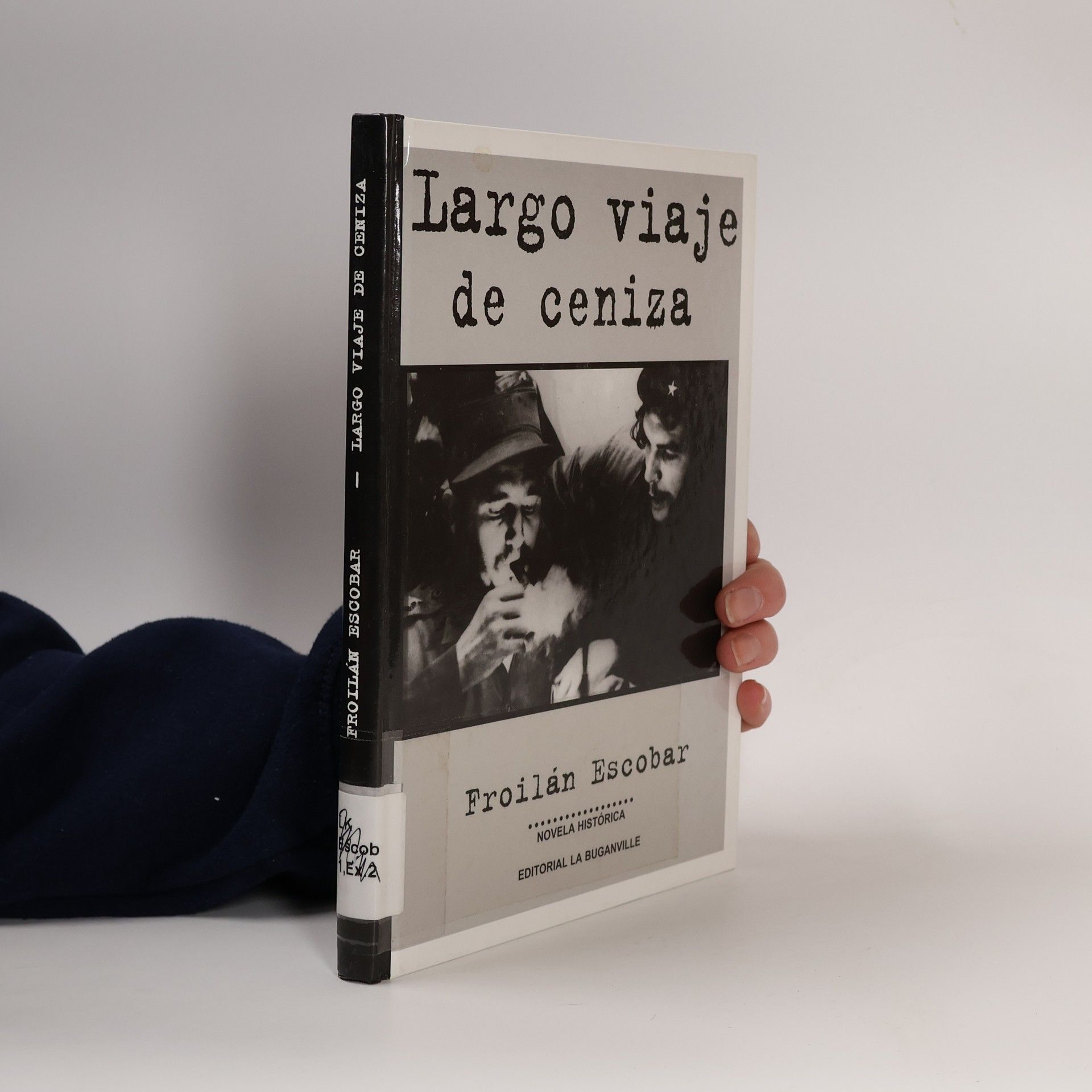 Froilán Escobar Largo viaje de ceniza