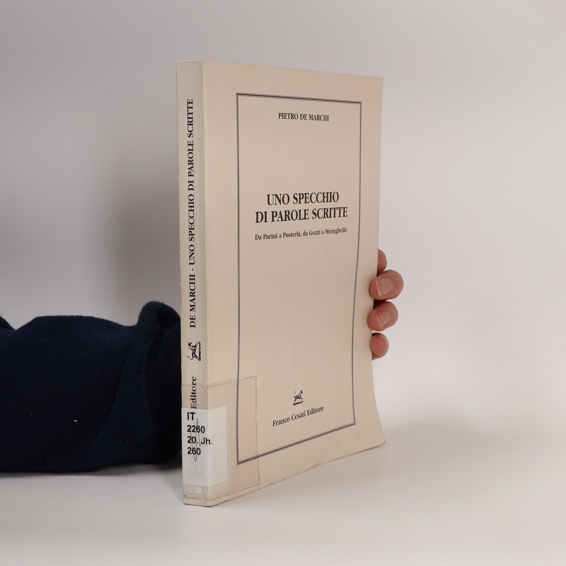 Uno specchio di parole scritte