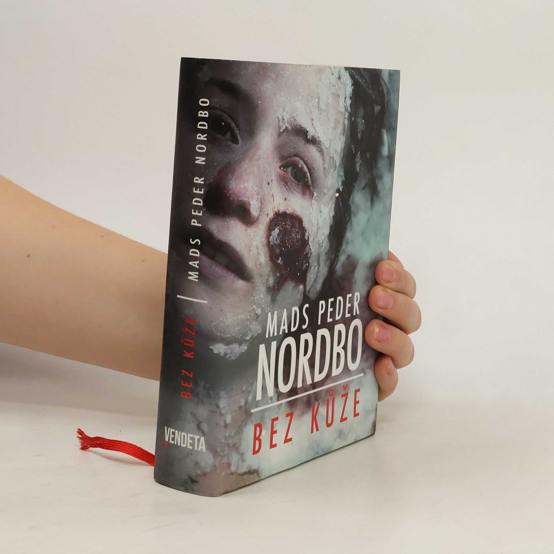 Mads Peder Nordbo Bez kůže