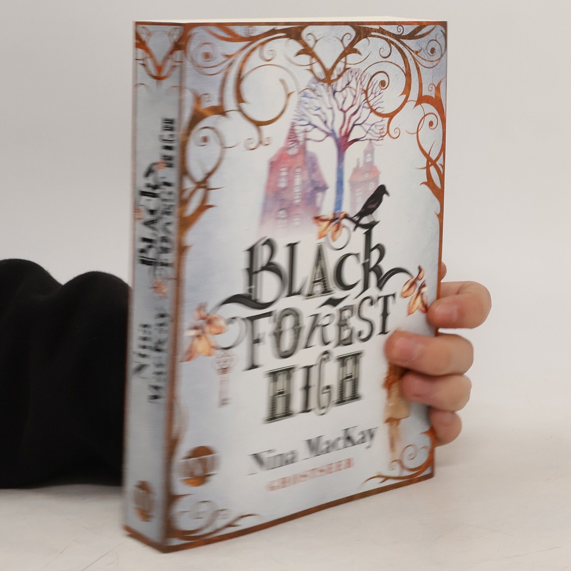 Nina MacKay Ghostseer