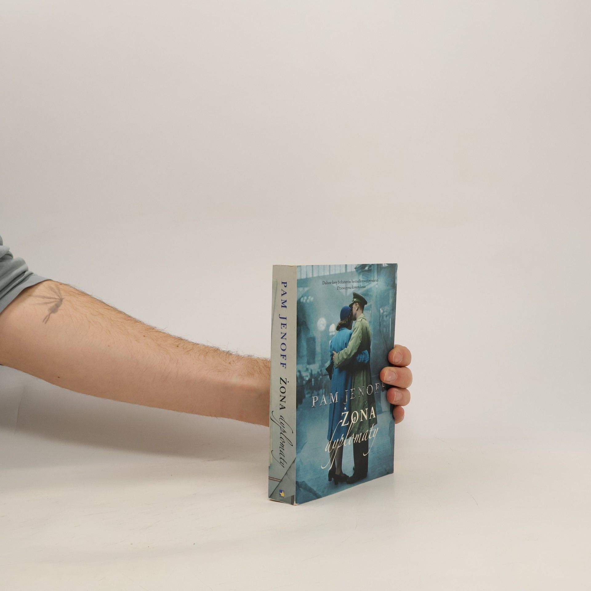 Pam Jenoff Żona dyplomaty