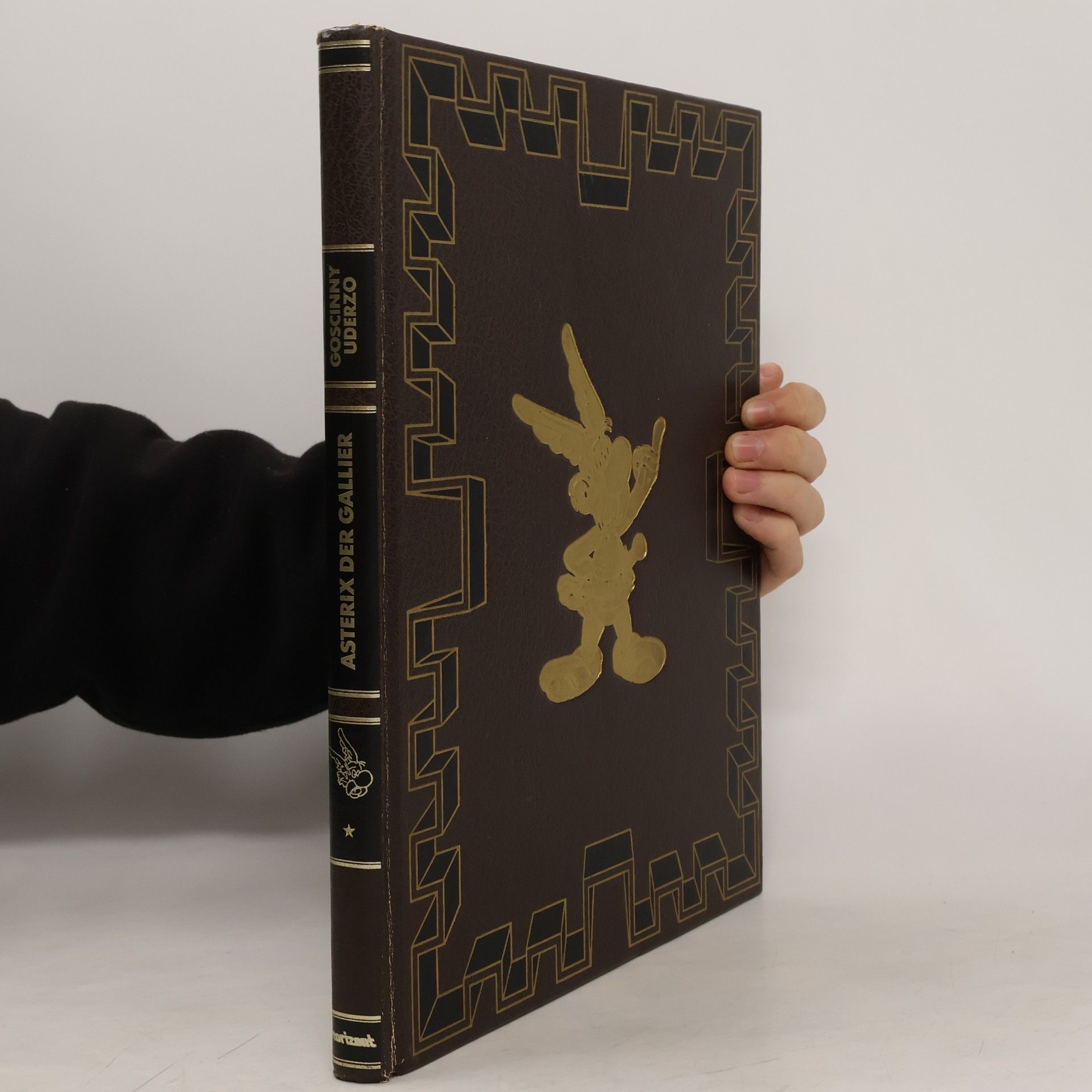 Albert Uderzo Die Abenteuer des Asterix . Band 1