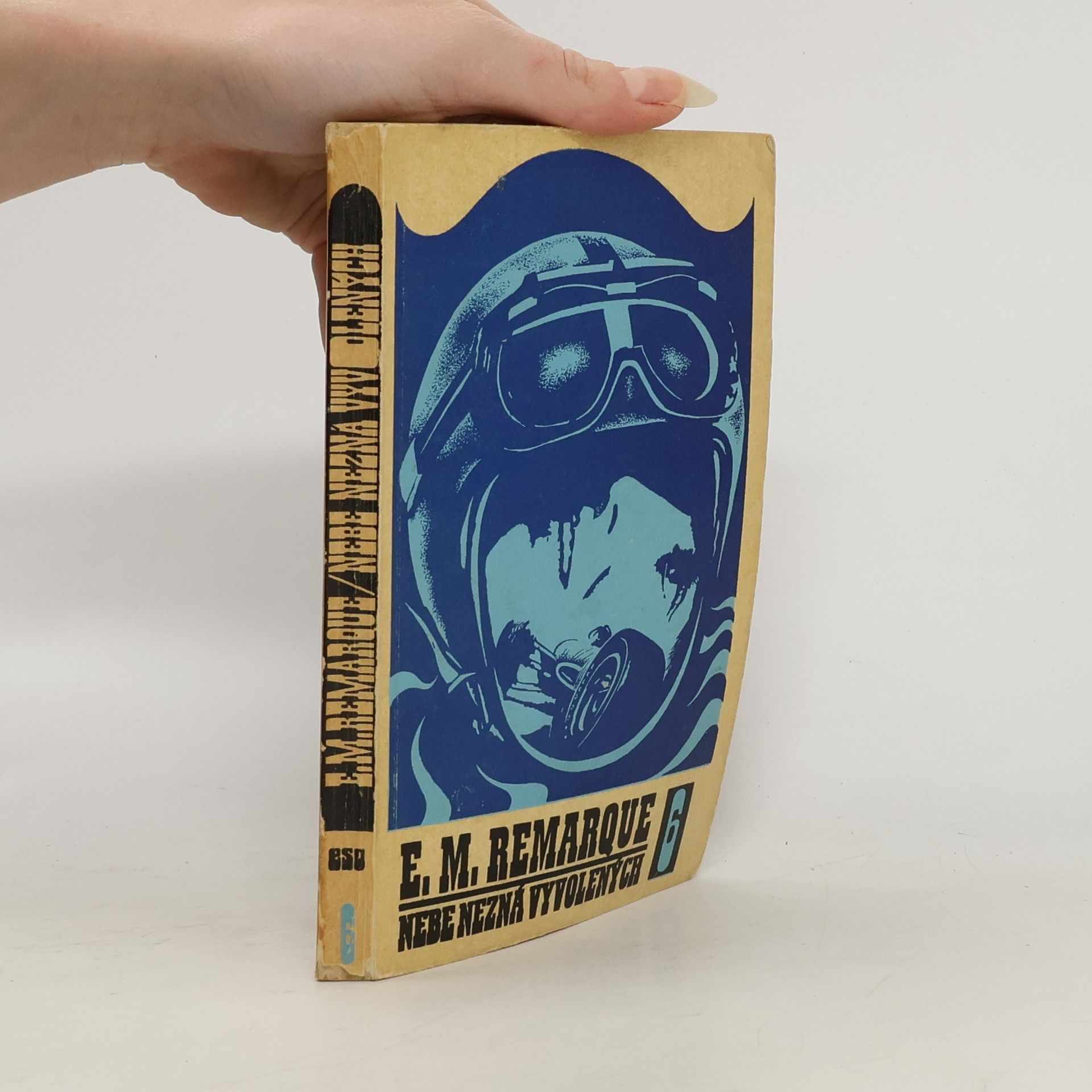 Erich Maria Remarque Nebe nezná vyvolených