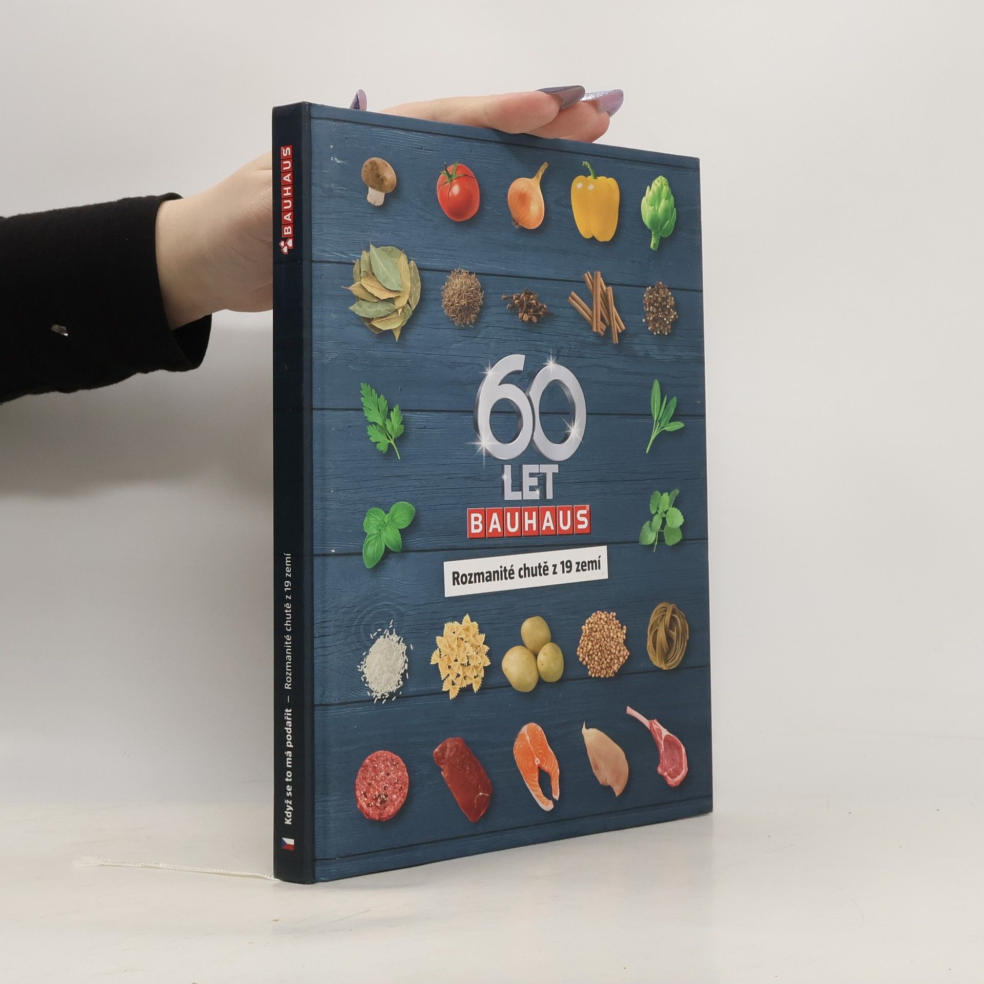 AA.VV. 60 let Bauhaus: rozmanité chutě z 19 zemí