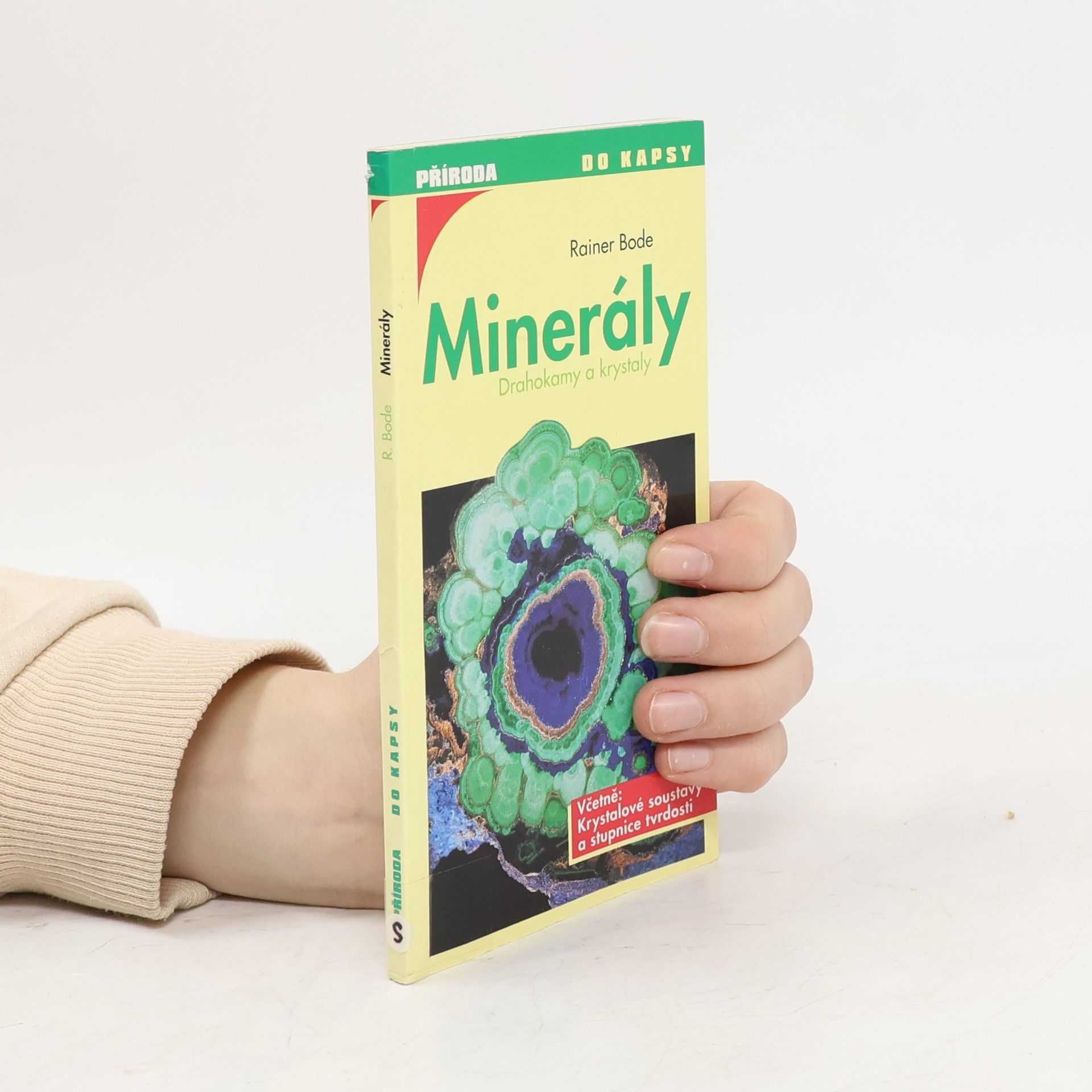 Minerály