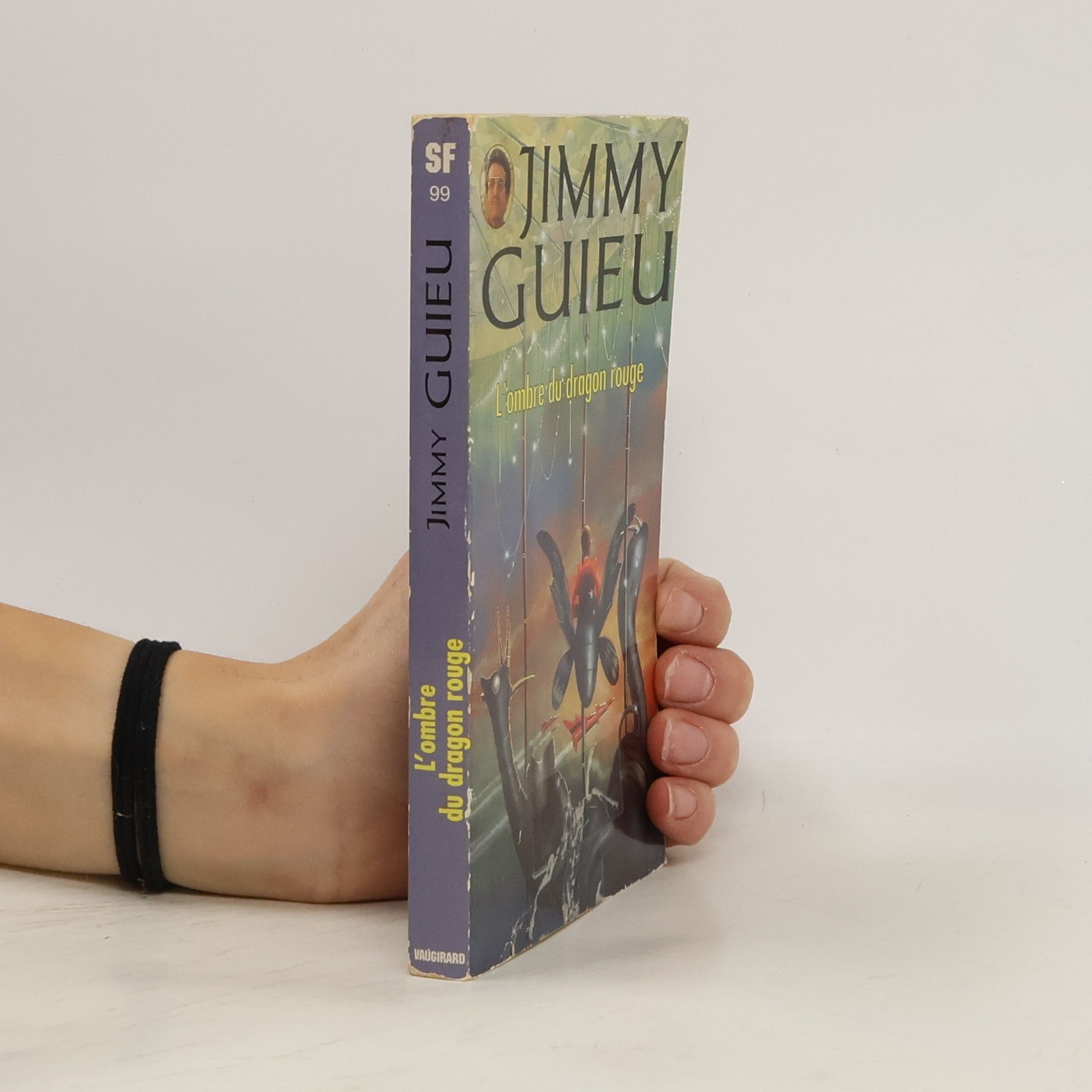 L'ombre du dragon rouge