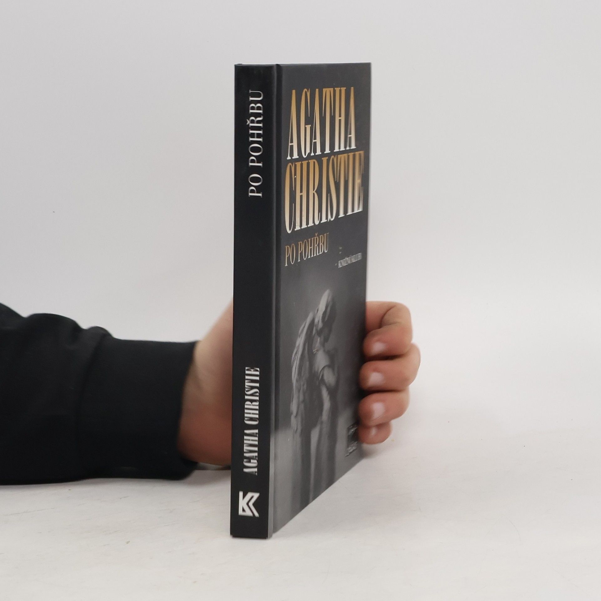 Agatha Christie Po pohřbu