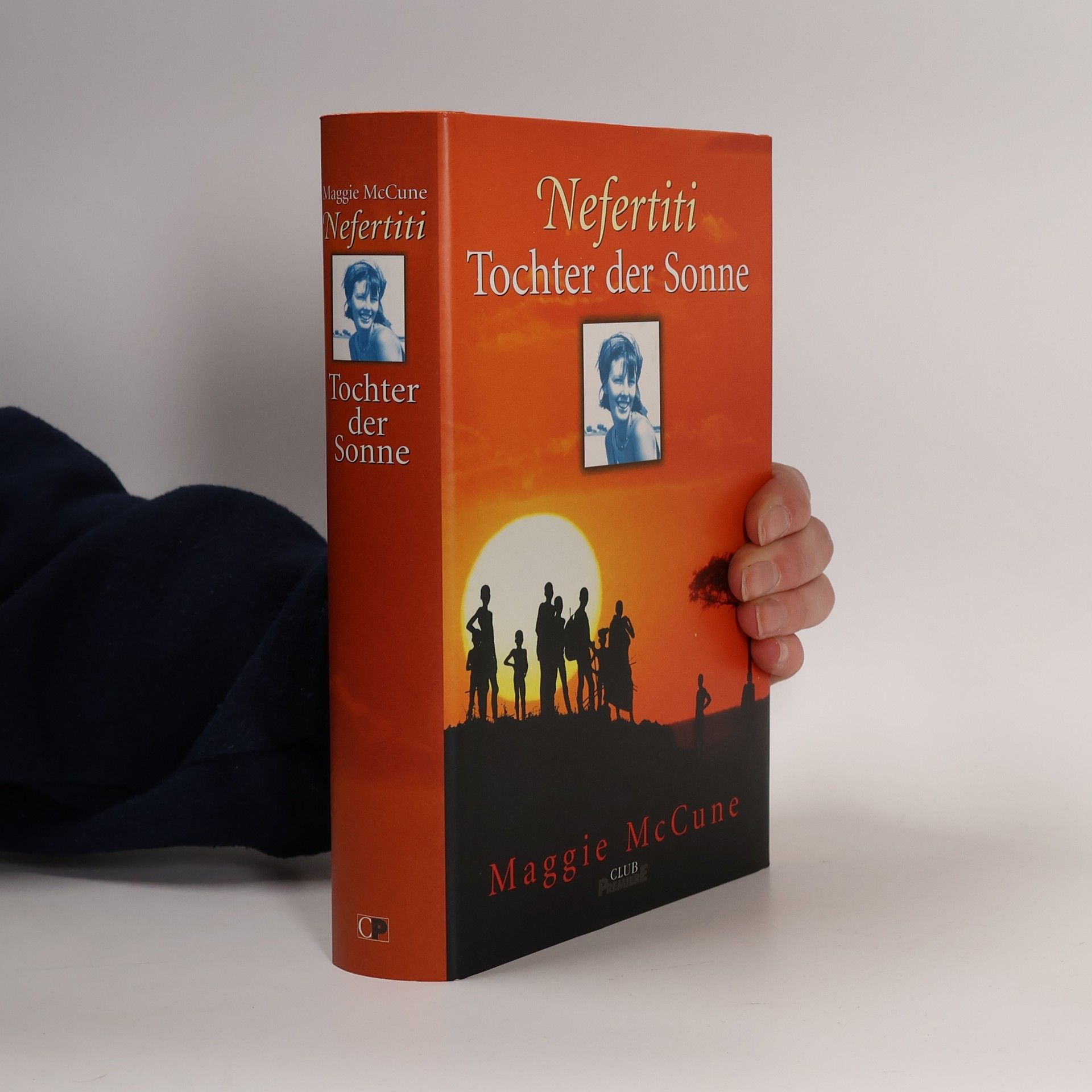 Maggie McCune Nefertiti. Tochter der Sonne