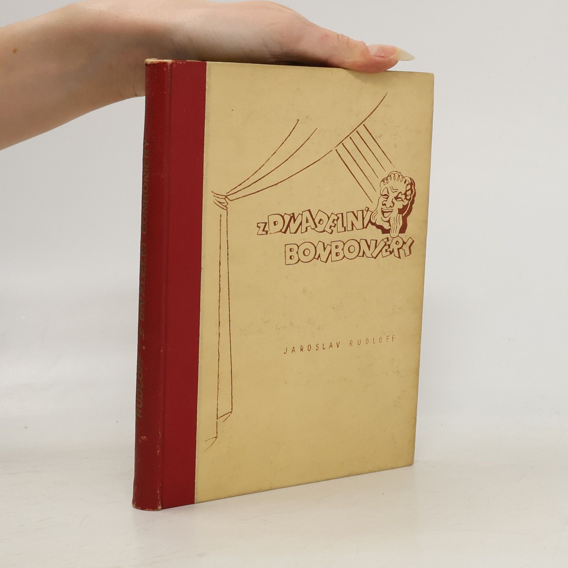 Z divadelní bonboniery