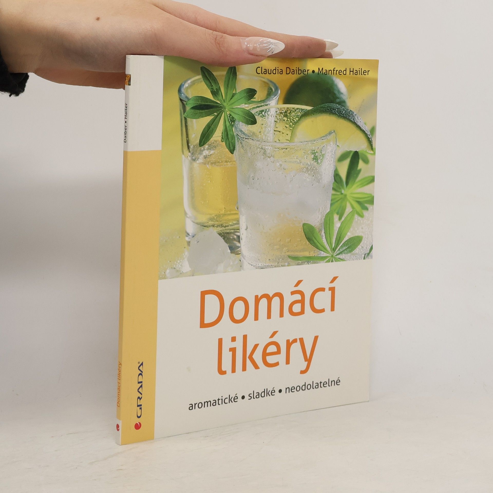 Domácí likéry. Aromatické, sladké, neodolatelné