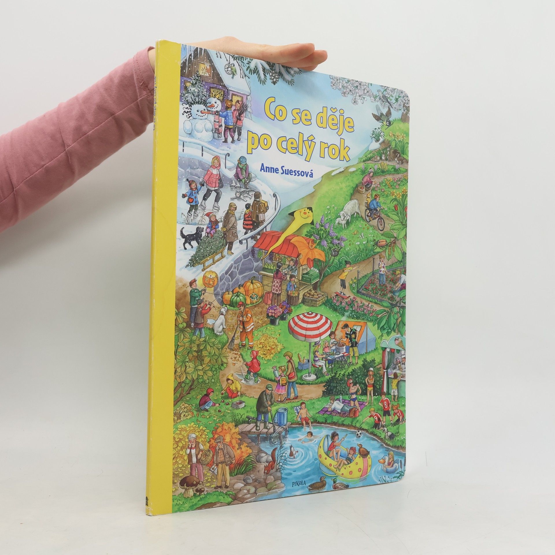 Anne Suess Co se děje po celý rok