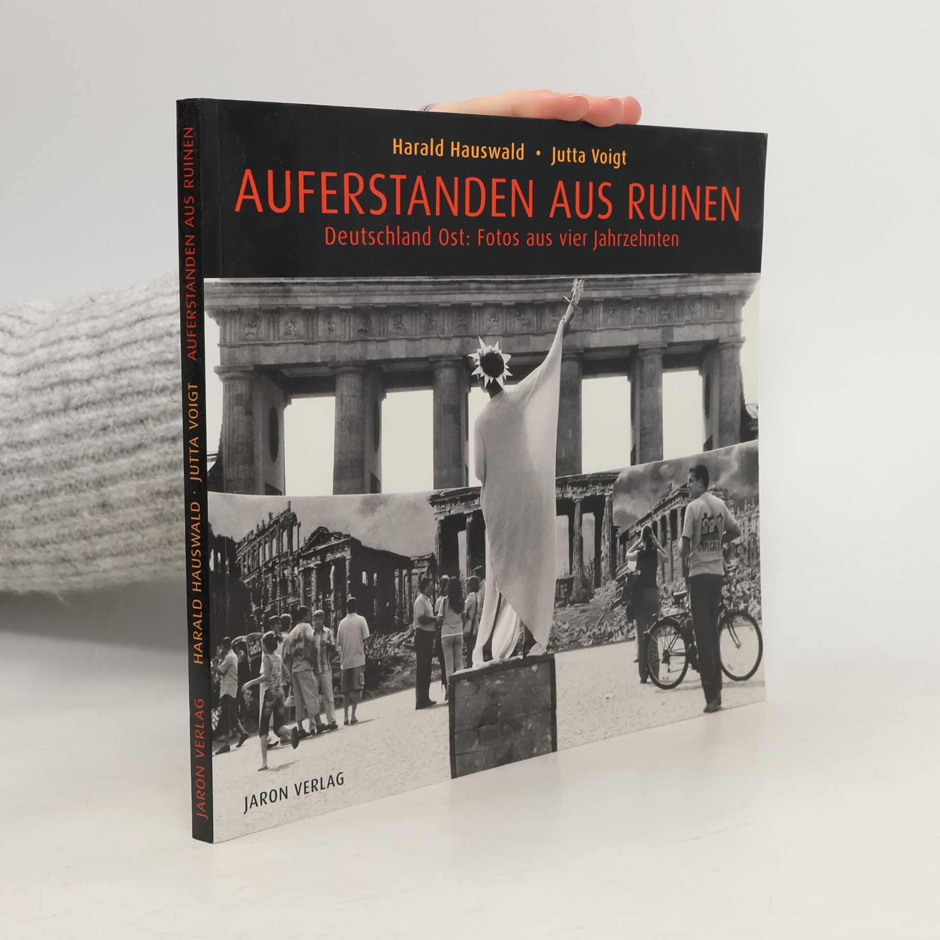 Auferstanden aus Ruinen