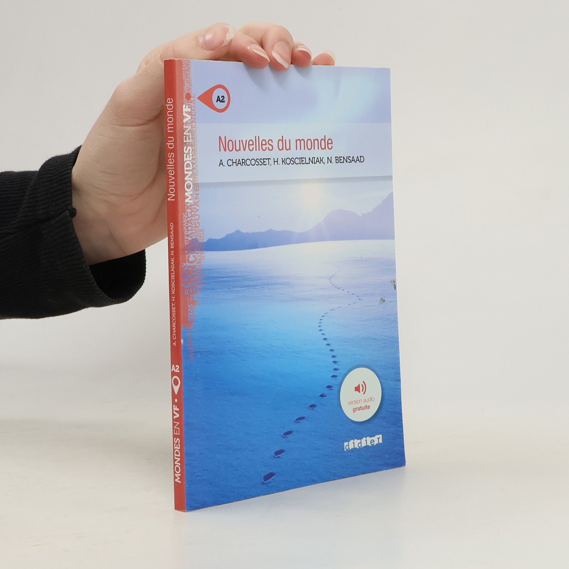 Amelie Charcosset Nouvelles de ce monde