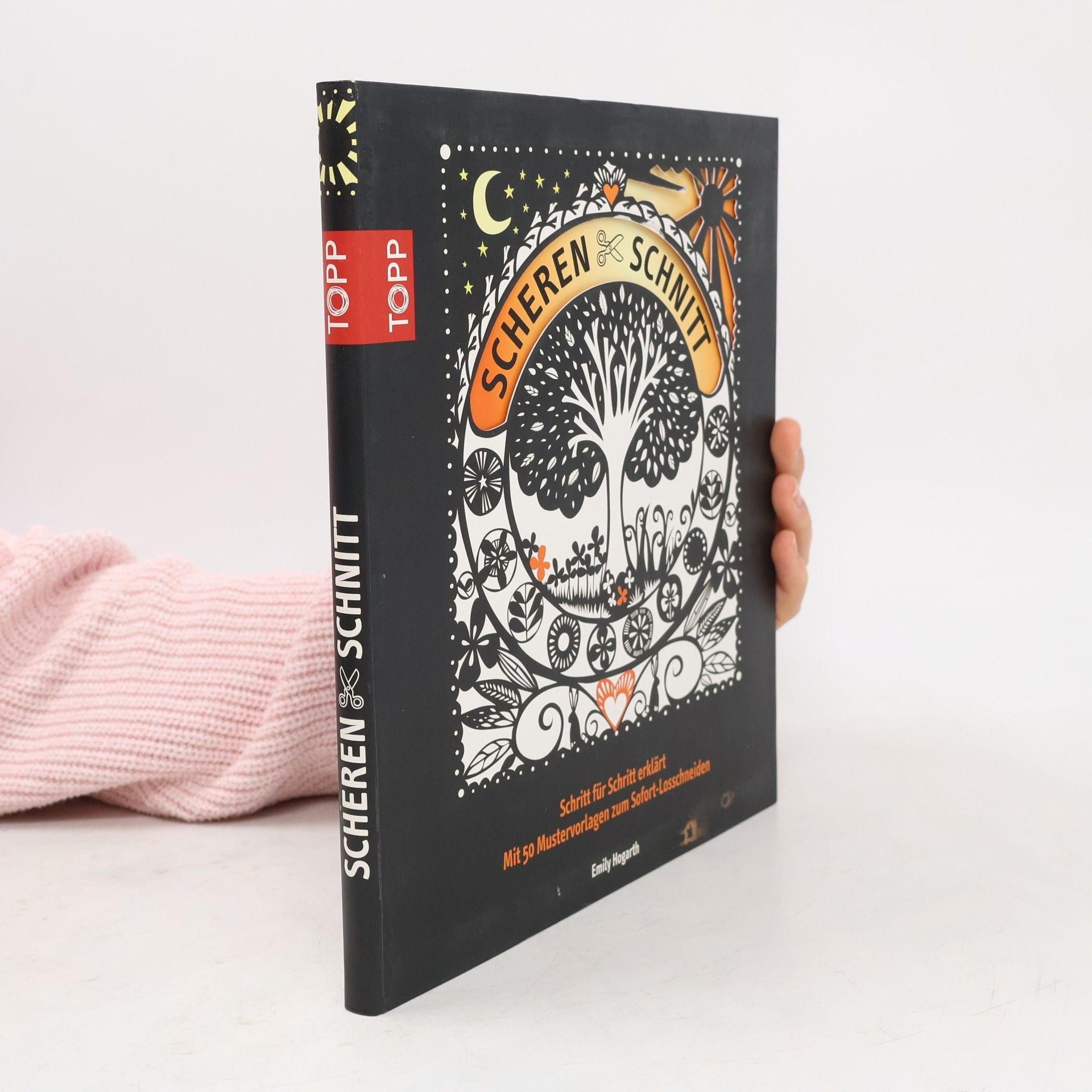 Emily Hogarth Scherenschnitt