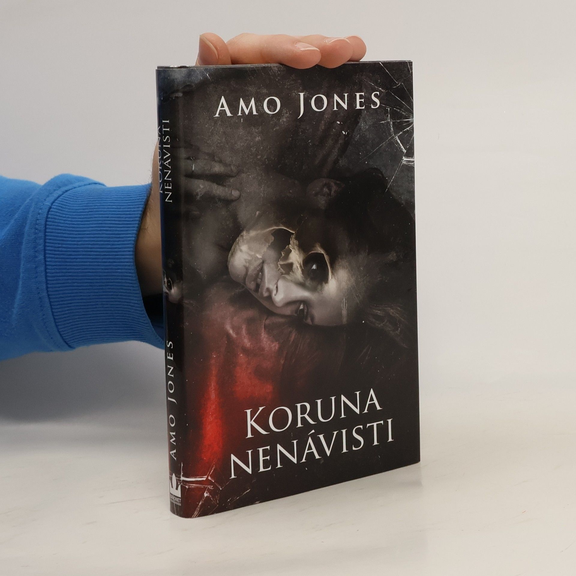 Amo Jones Koruna nenávisti
