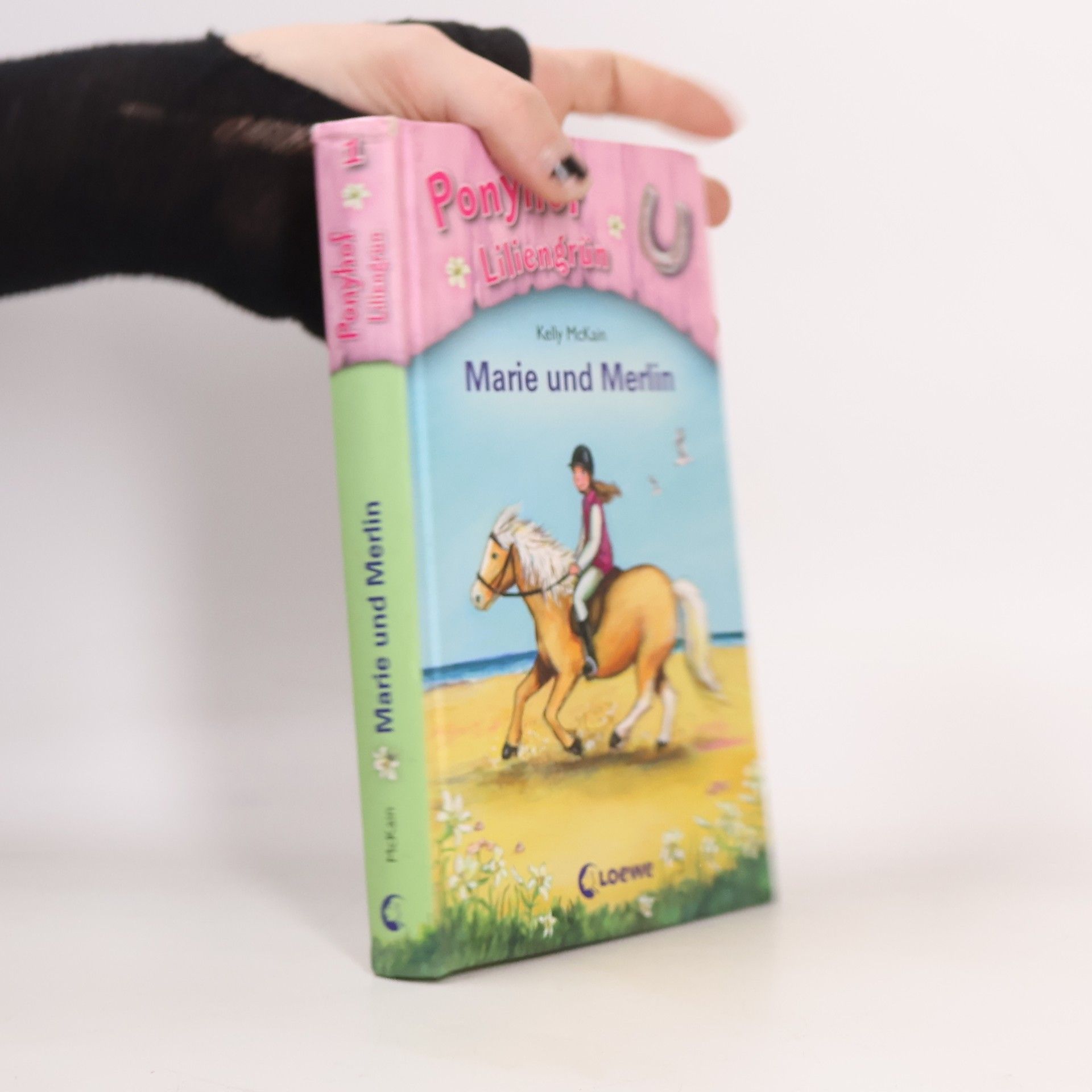 Ponyhof Liliengrün 1. Marie und Merlin