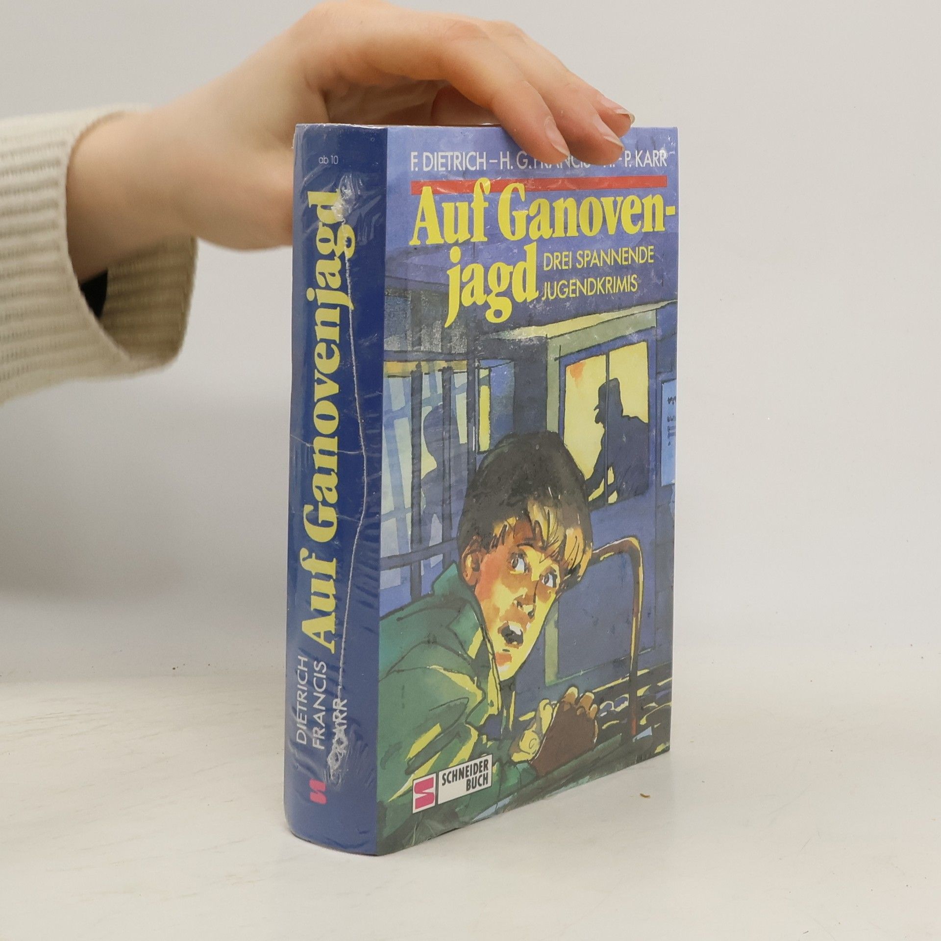 Auf Ganovenjagd. Einbruch ohne Spuren; Ein Koffer voller Geld; Stop der Juwelenbande. Drei spannende Jugendkrimis