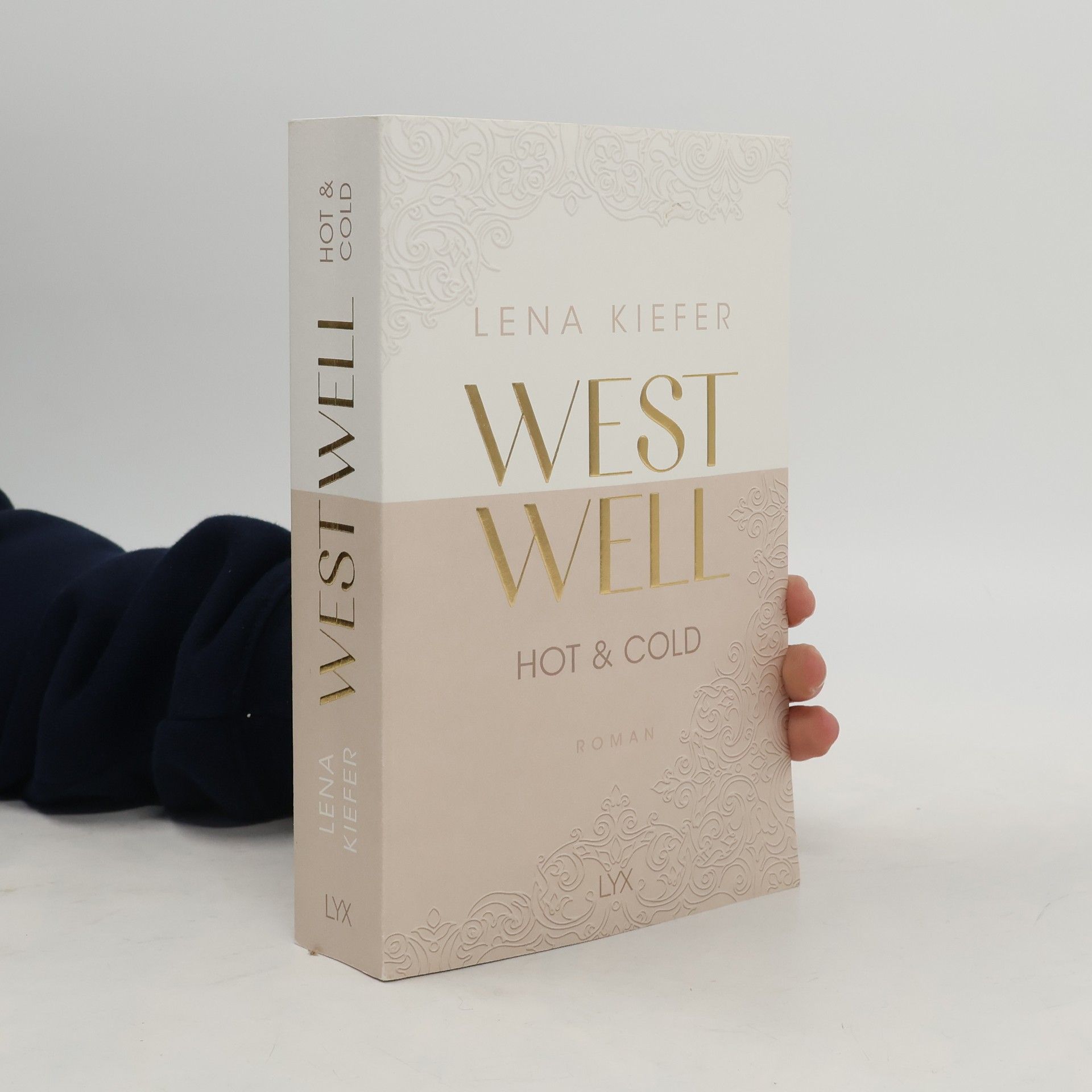 Lena Kiefer Westwell - Hot & Cold